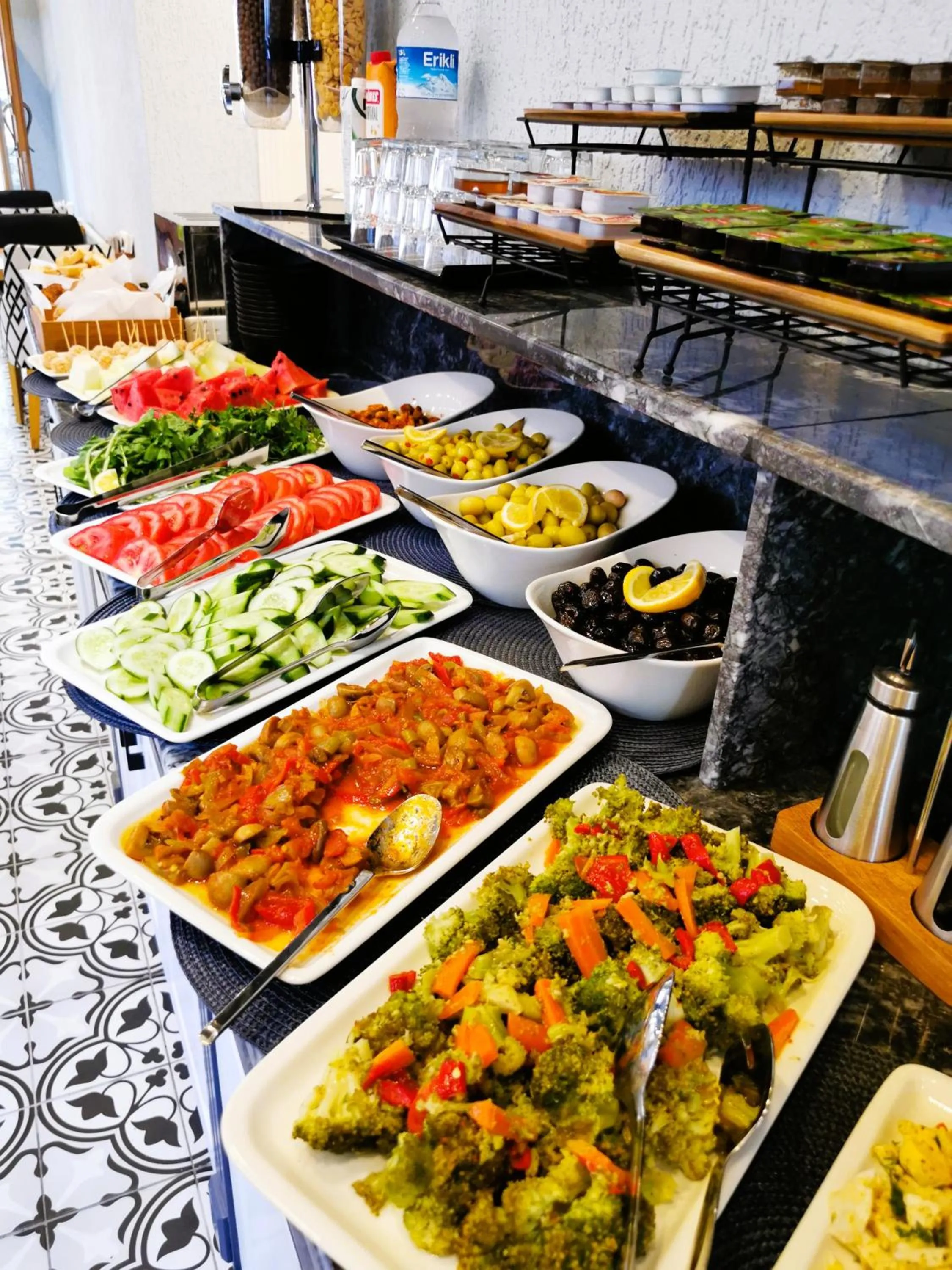 Breakfast in Luxx Garden Hotel