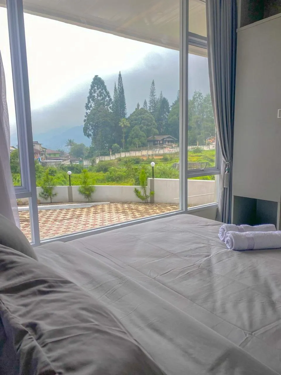 Bed in Algara Puncak Hotel