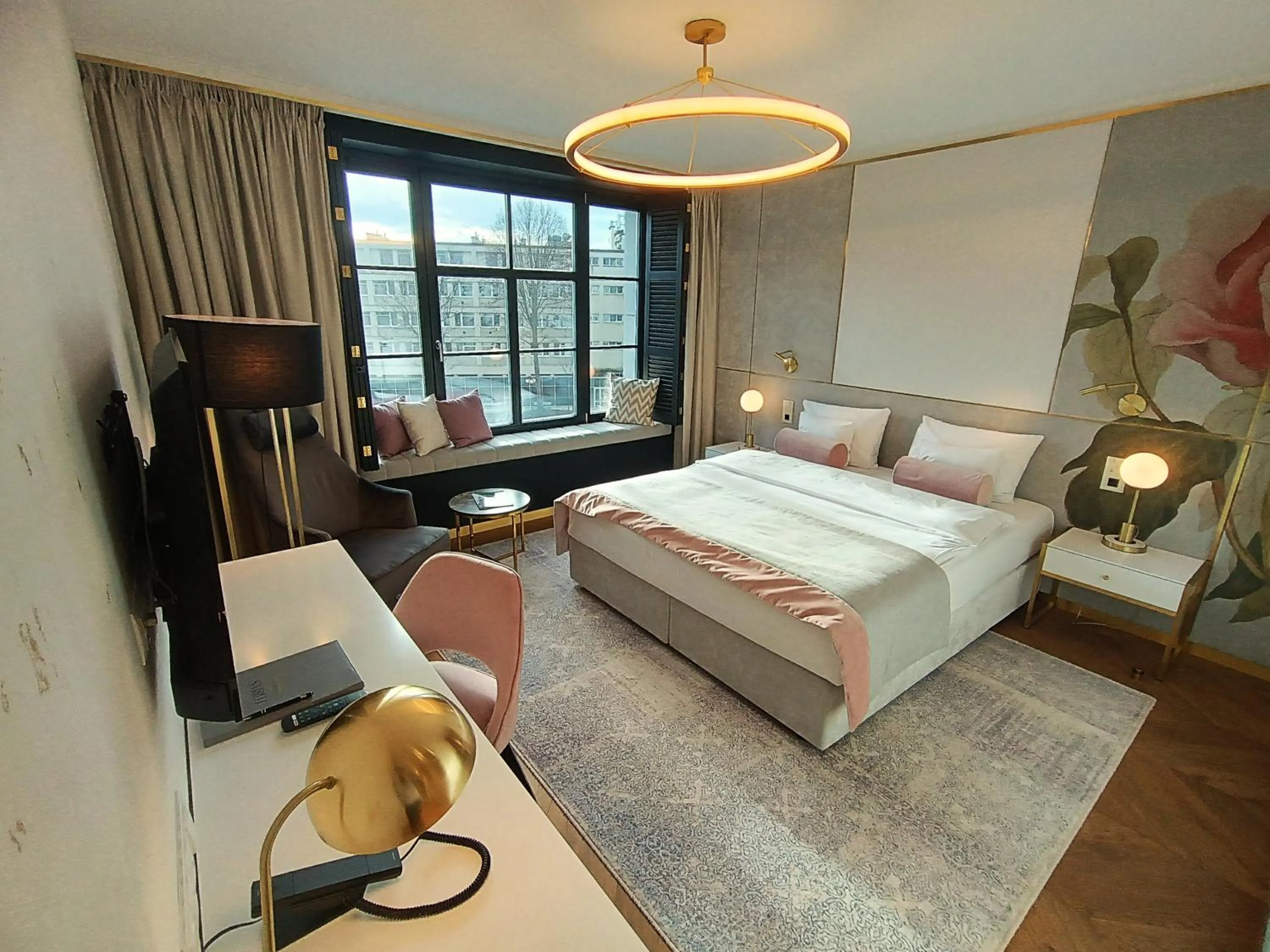 Bed in Hotel Ferreus Modern Art Deco