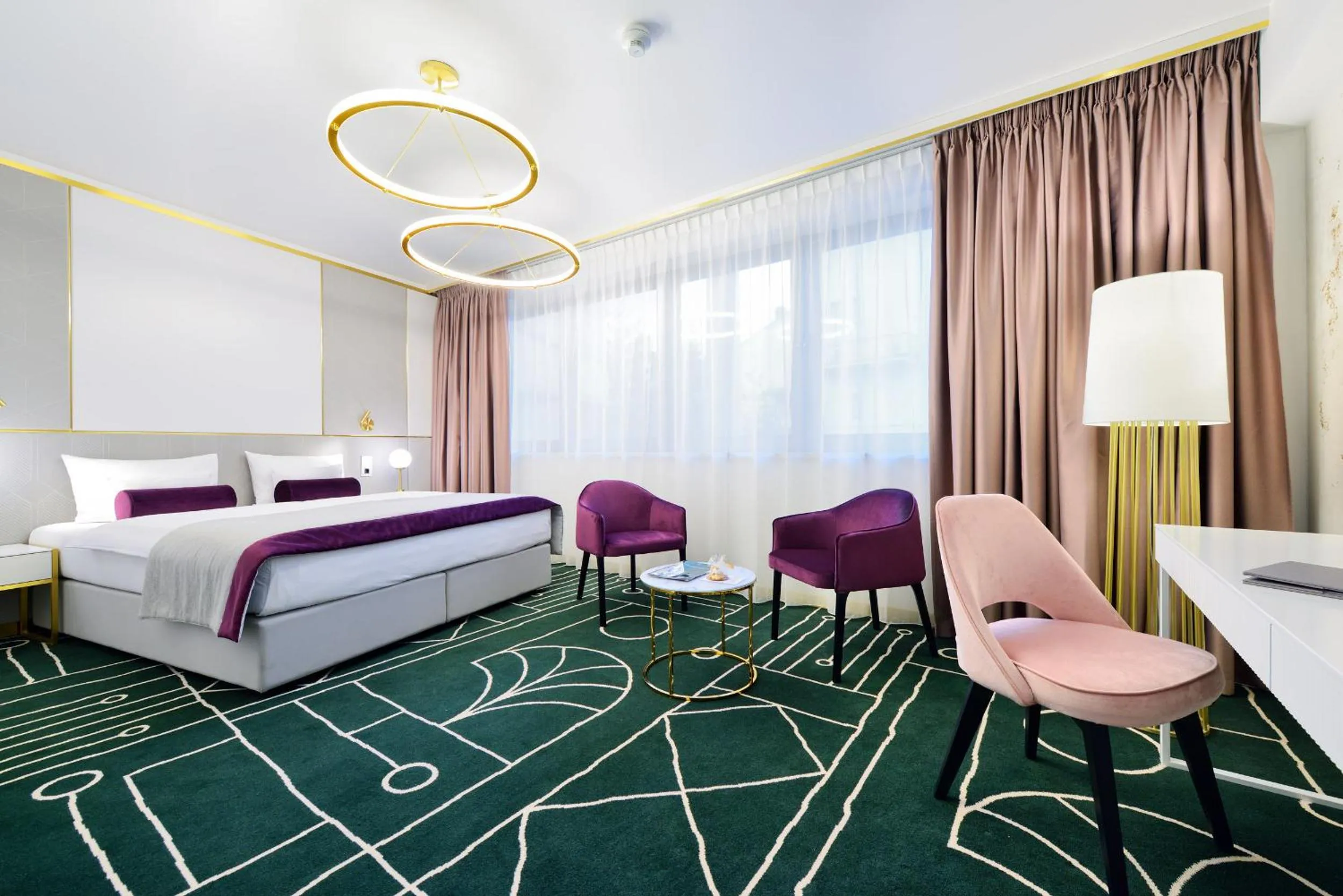 Bed in Hotel Ferreus Modern Art Deco