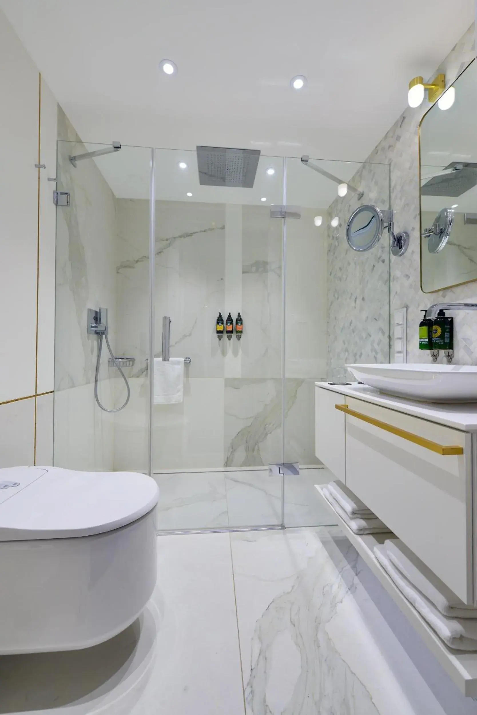 Deluxe Double or Twin Room in Hotel Ferreus Modern Art Deco Deluxe Double or Twin Room in Hotel Ferreus Modern Art Deco