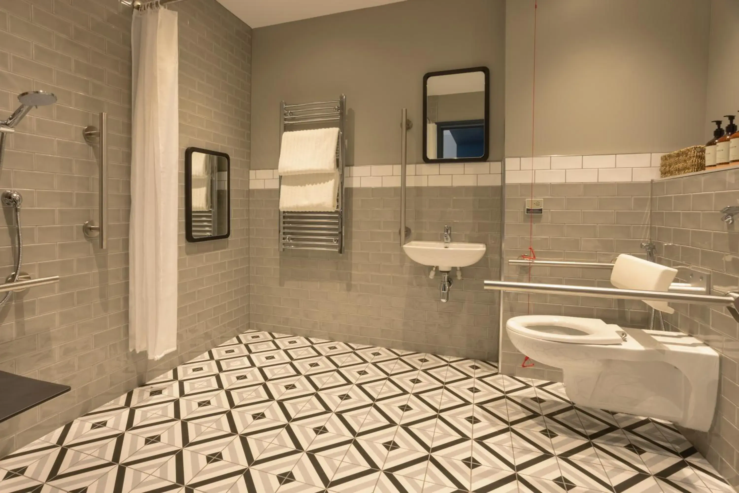 Bathroom in The 55 by Le Mirage Bathroom in The 55 by Le Mirage