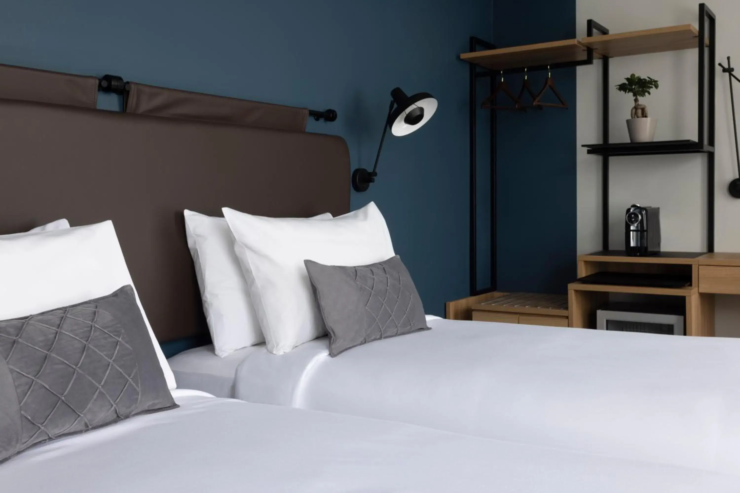 Bedroom, Bed in The 55 by Le Mirage Bedroom, Bed in The 55 by Le Mirage