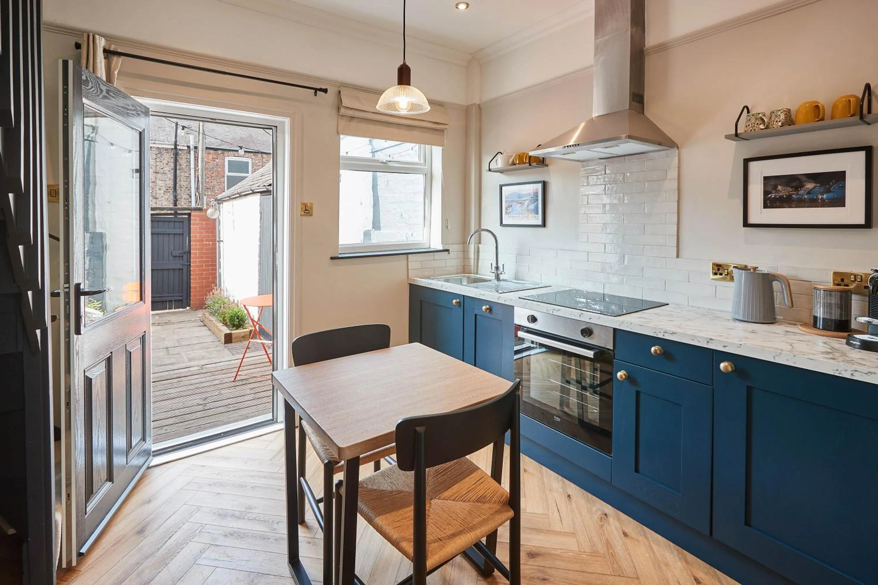 Host & Stay - The Railman's House