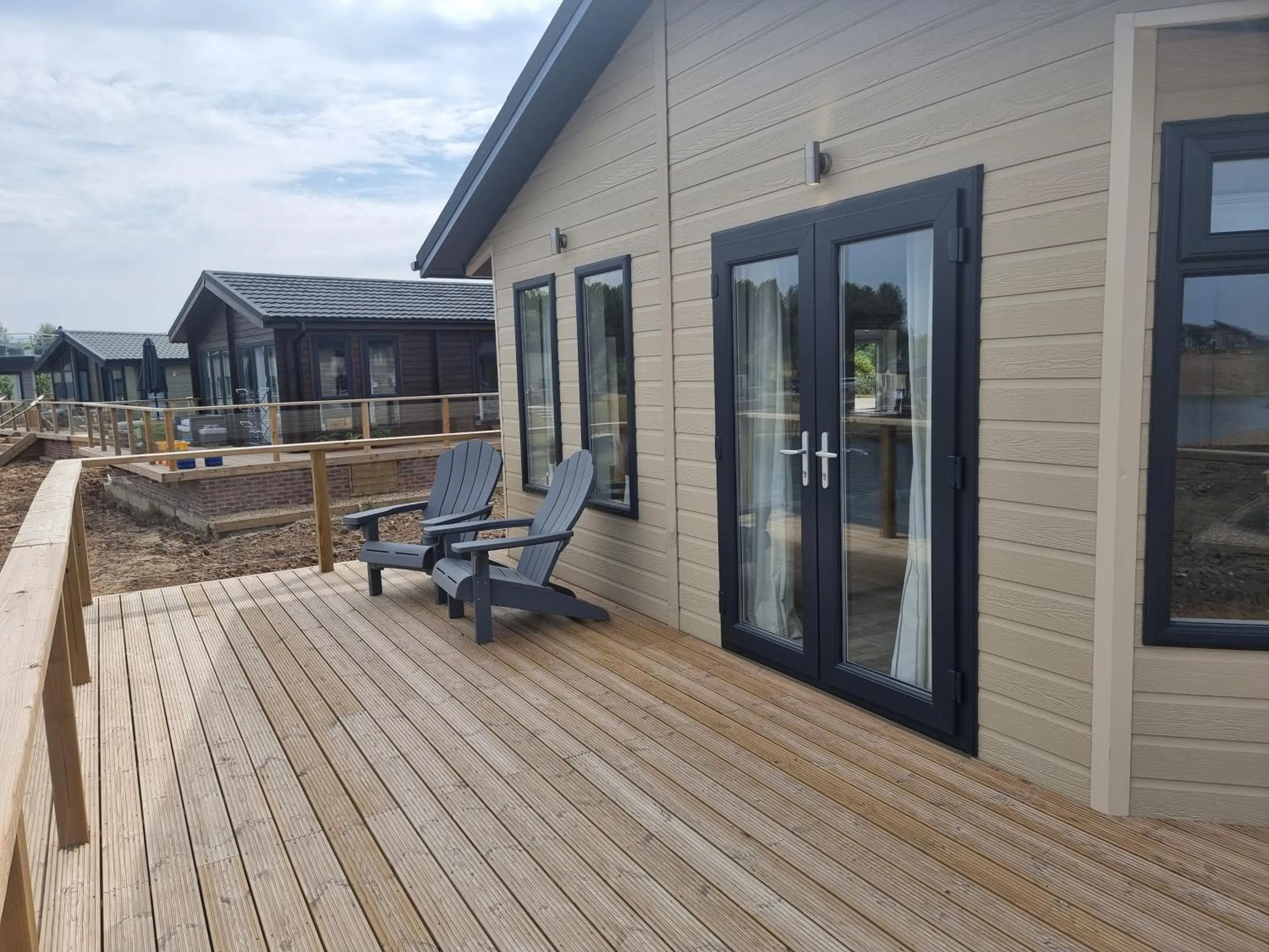 Patio in Luxury 2-Bed Lodge in Routh HotTub & Pet Friendly