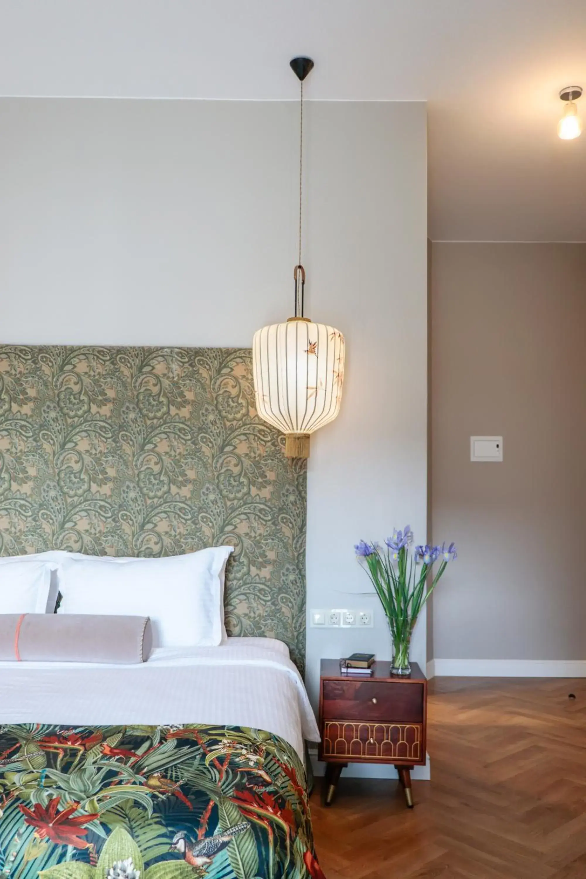 Deluxe Double or Twin Room with Bathtub in Margot Old Tbilisi Deluxe Double or Twin Room with Bathtub in Margot Old Tbilisi