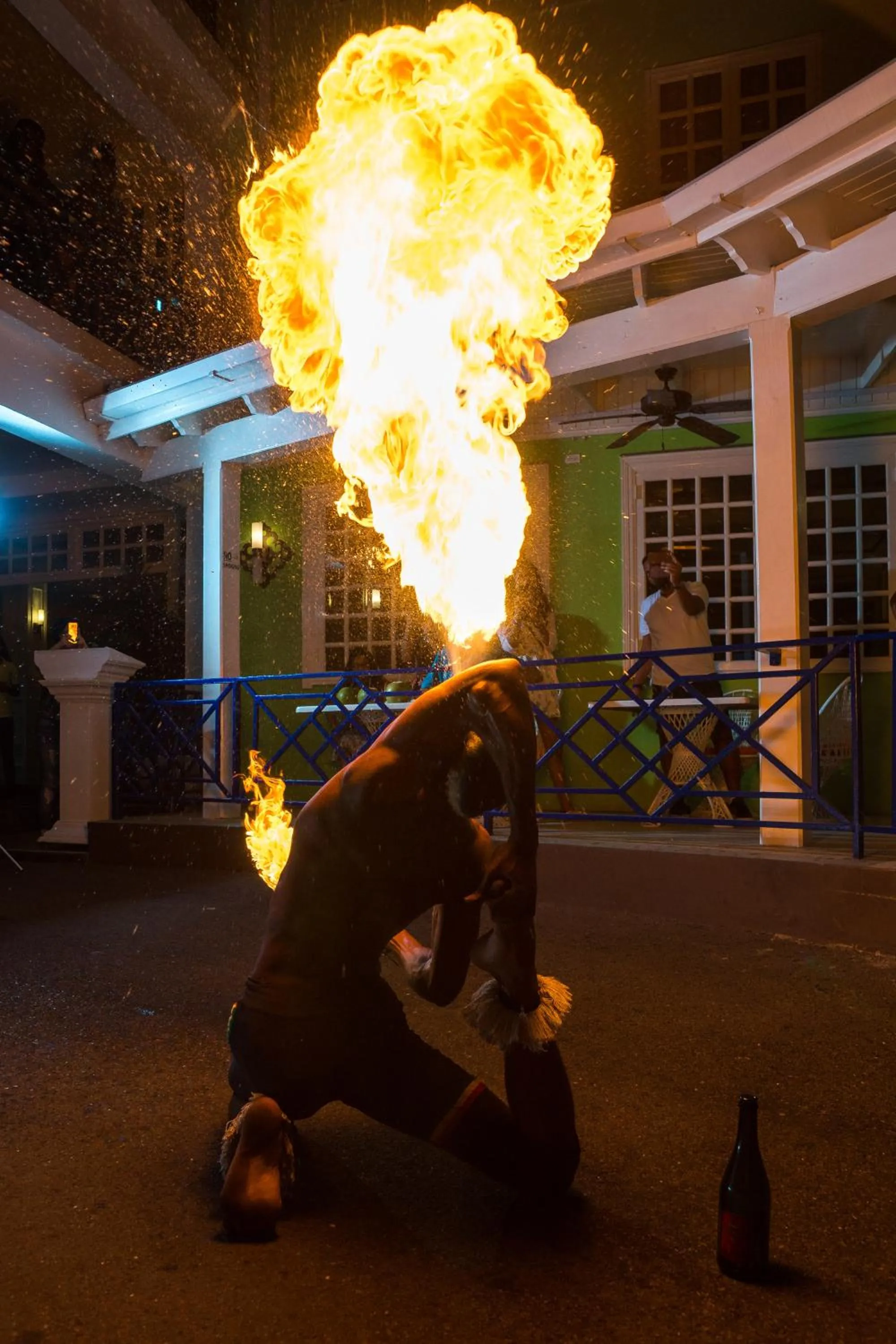 Evening entertainment in Deja Resort All Inclusive