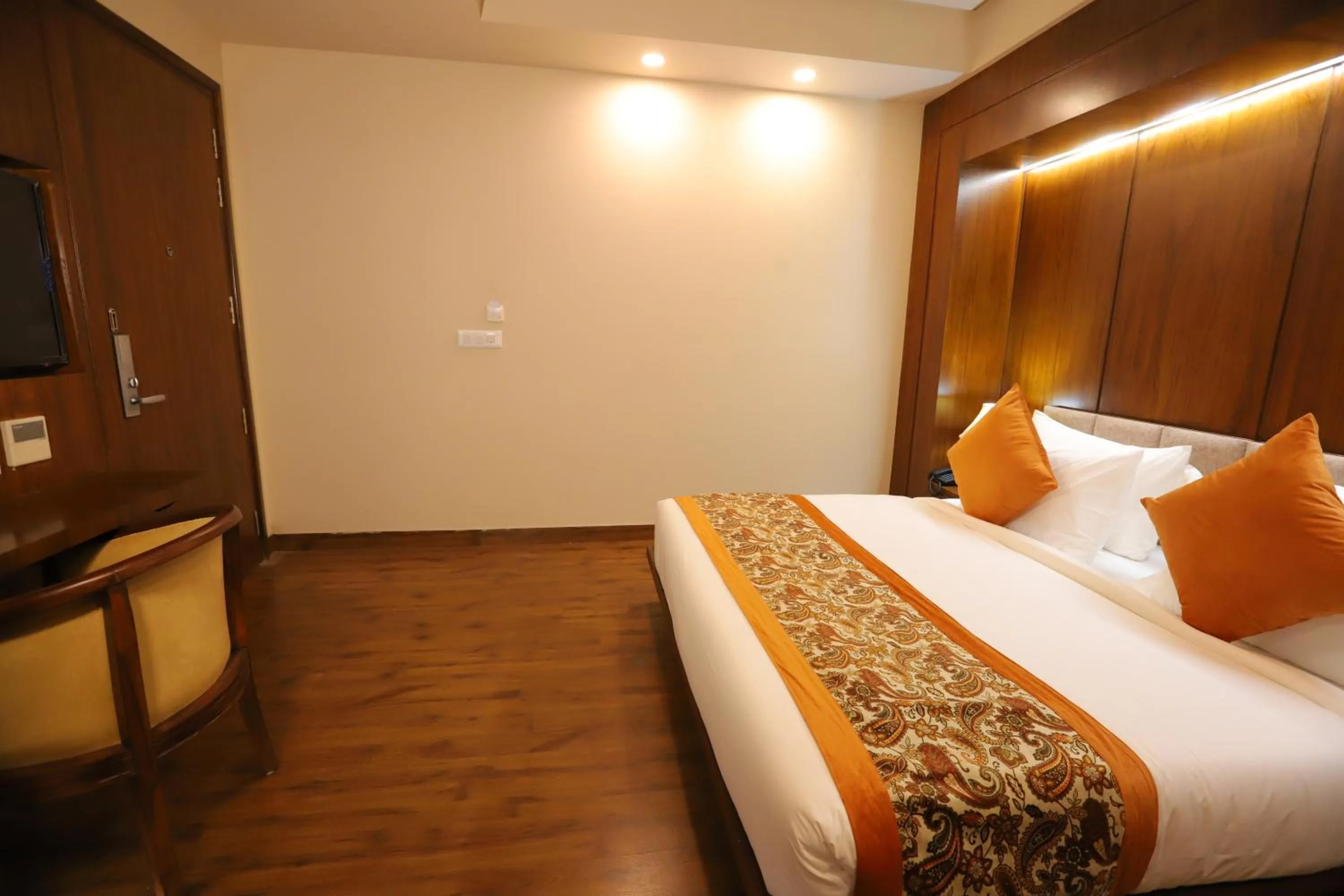 Bed in IP Royal Hotel - New Delhi