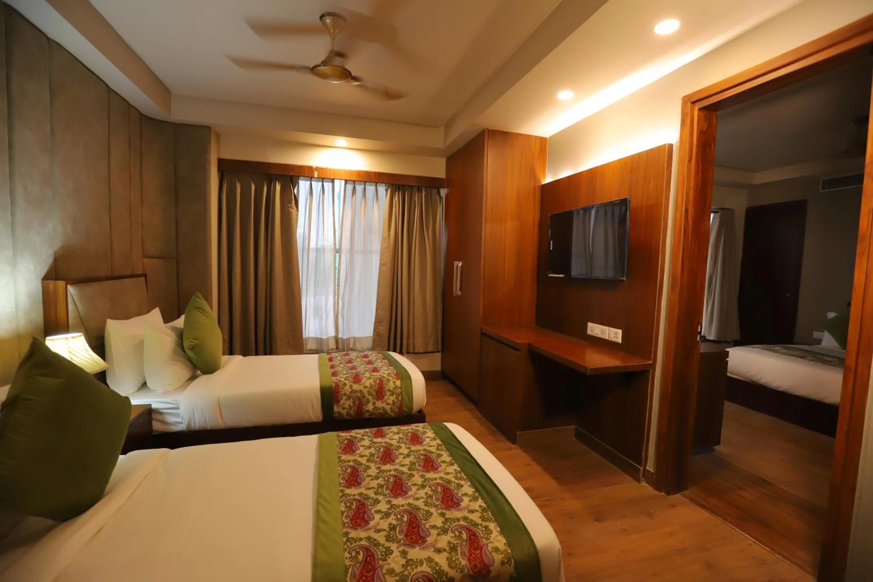 Communal lounge/ TV room, Bed in IP Royal Hotel - New Delhi
