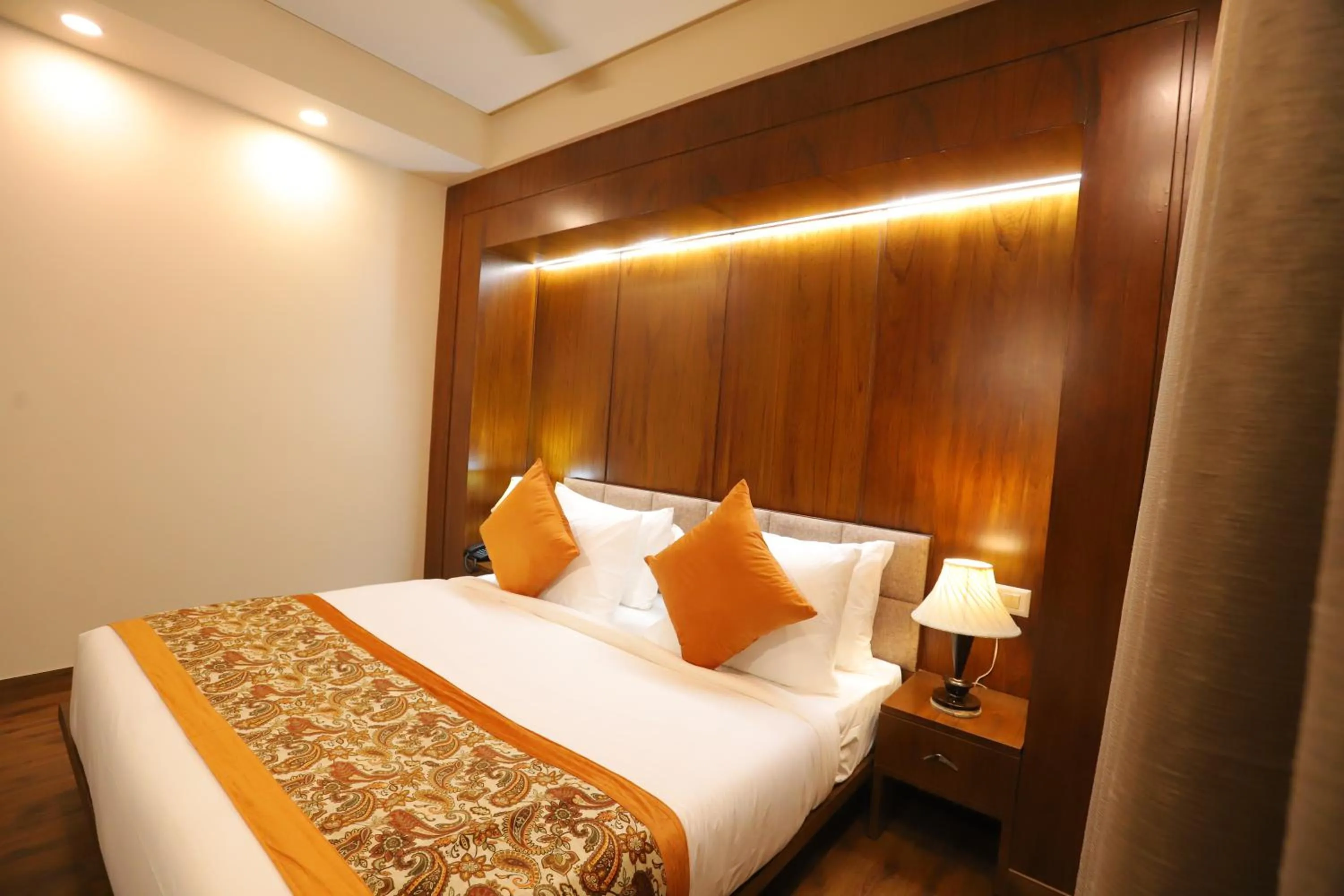 Bed in IP Royal Hotel - New Delhi