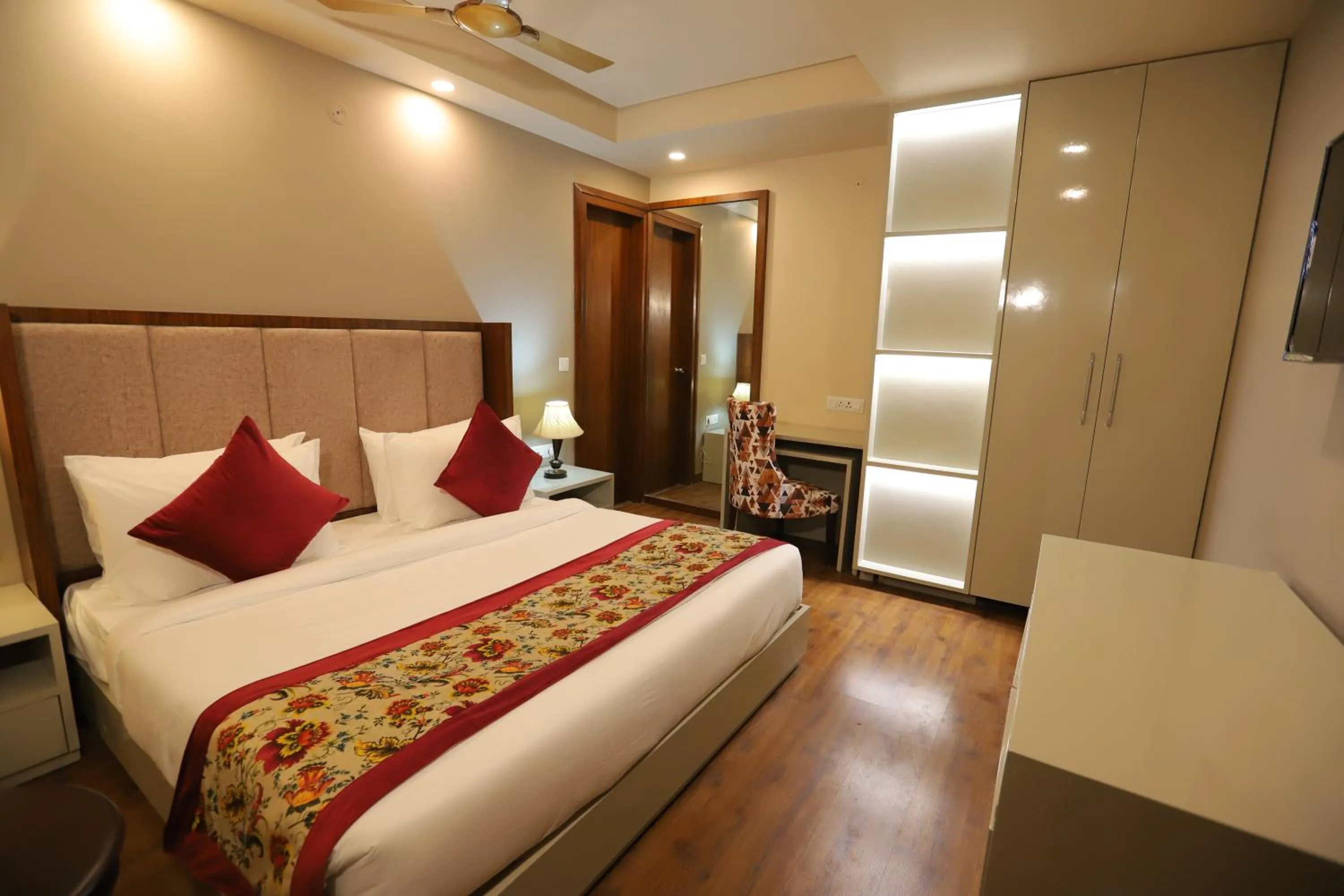 Bed in IP Royal Hotel - New Delhi
