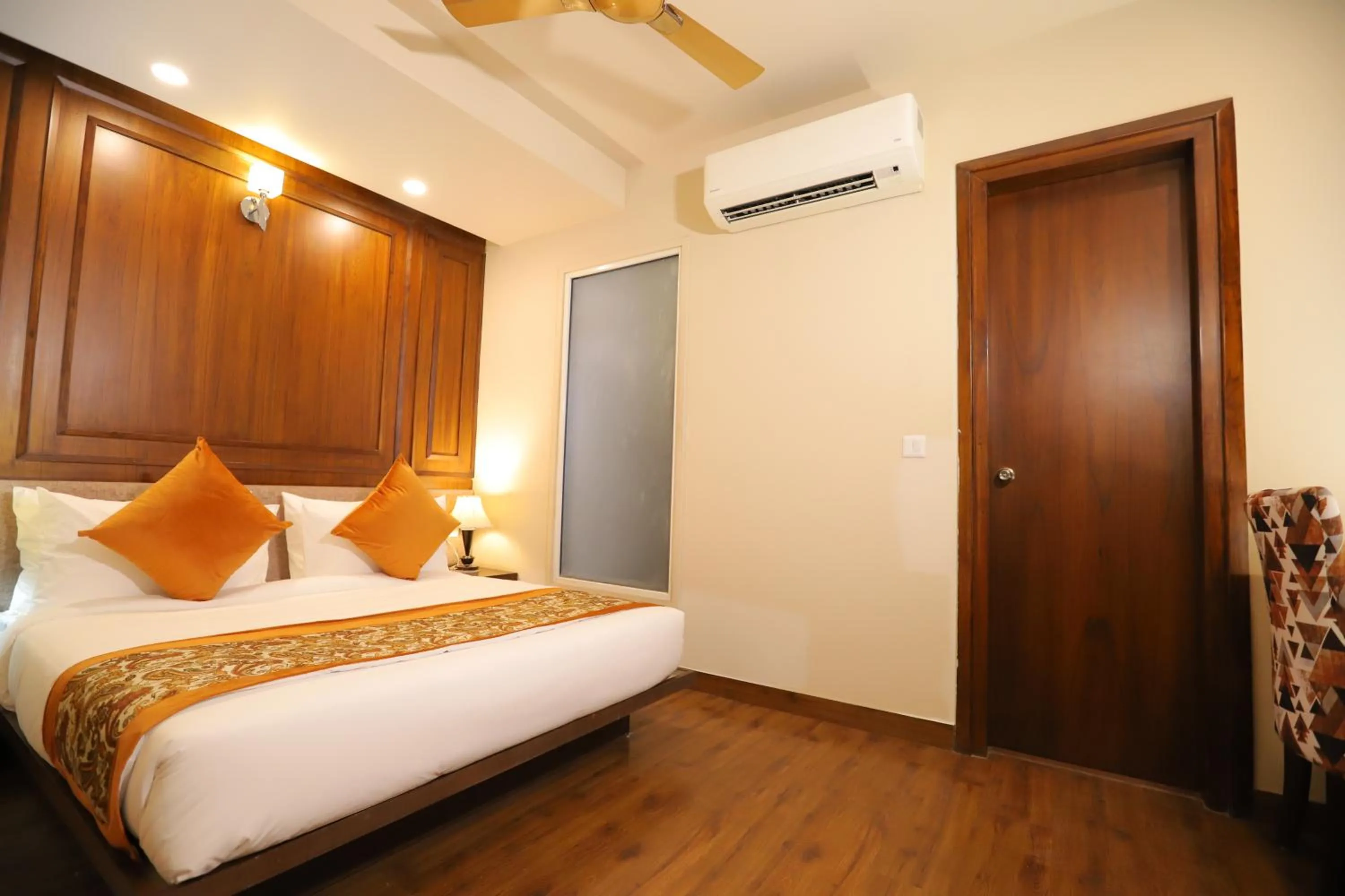 Bed in IP Royal Hotel - New Delhi