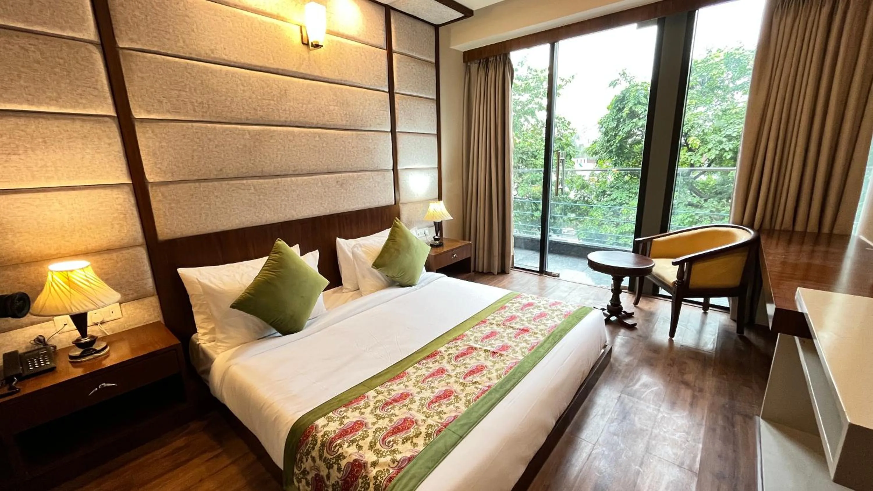 Bed in IP Royal Hotel - New Delhi