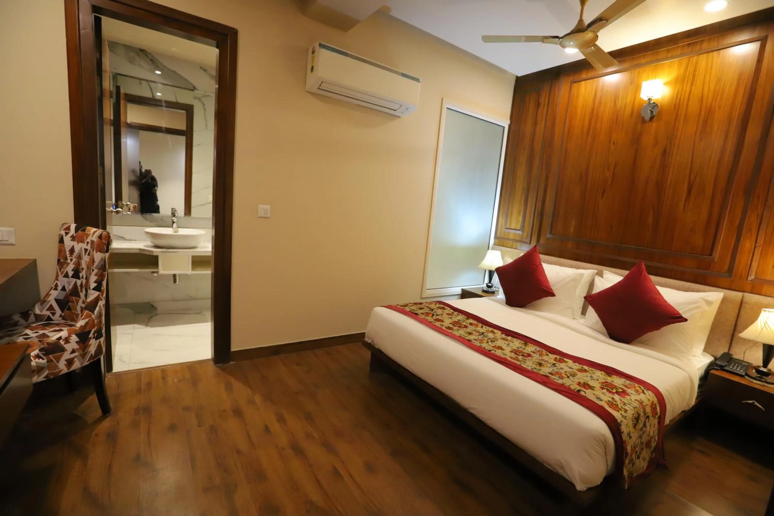 Bed in IP Royal Hotel - New Delhi