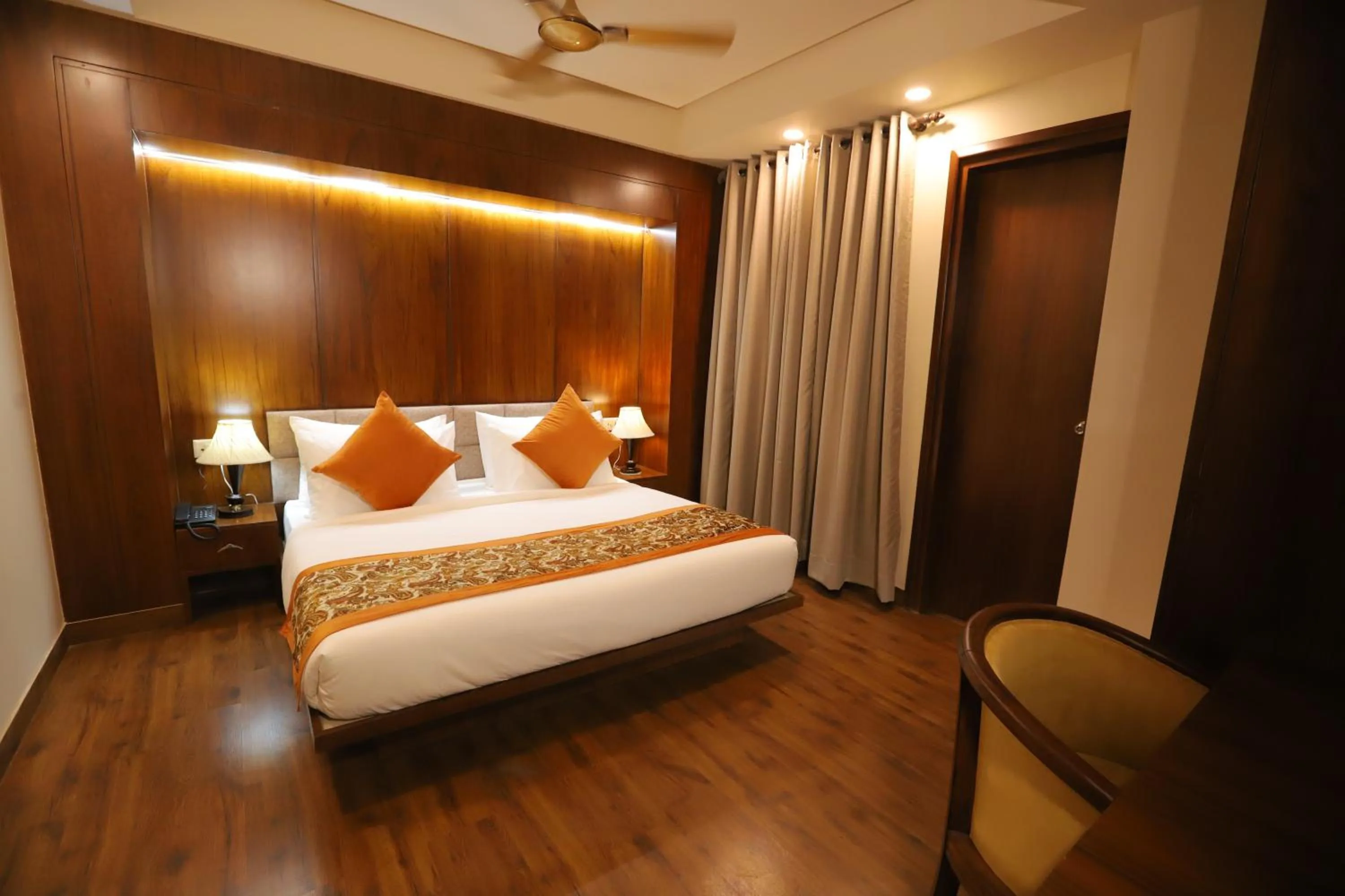 Bed in IP Royal Hotel - New Delhi