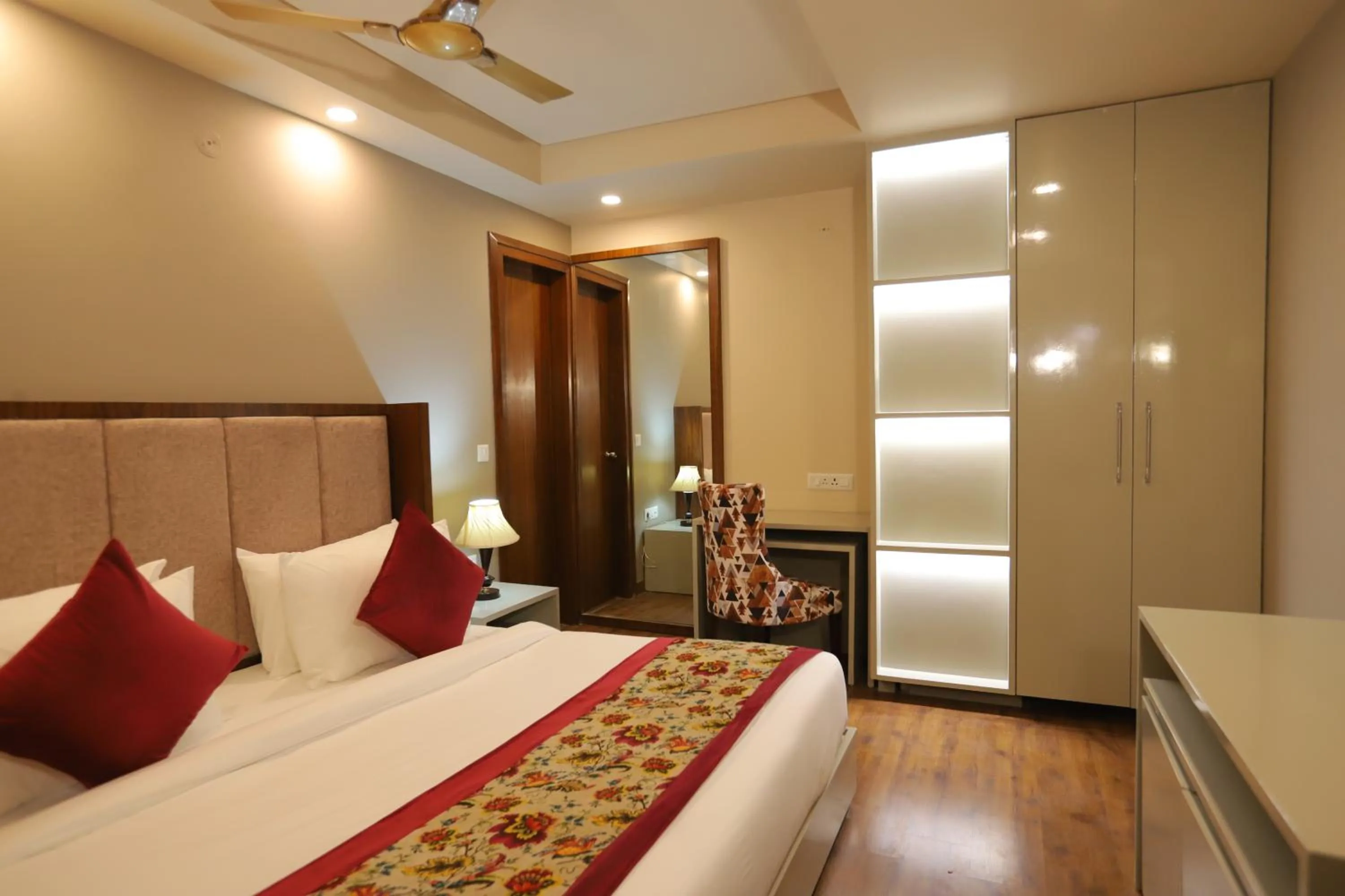 Bed in IP Royal Hotel - New Delhi