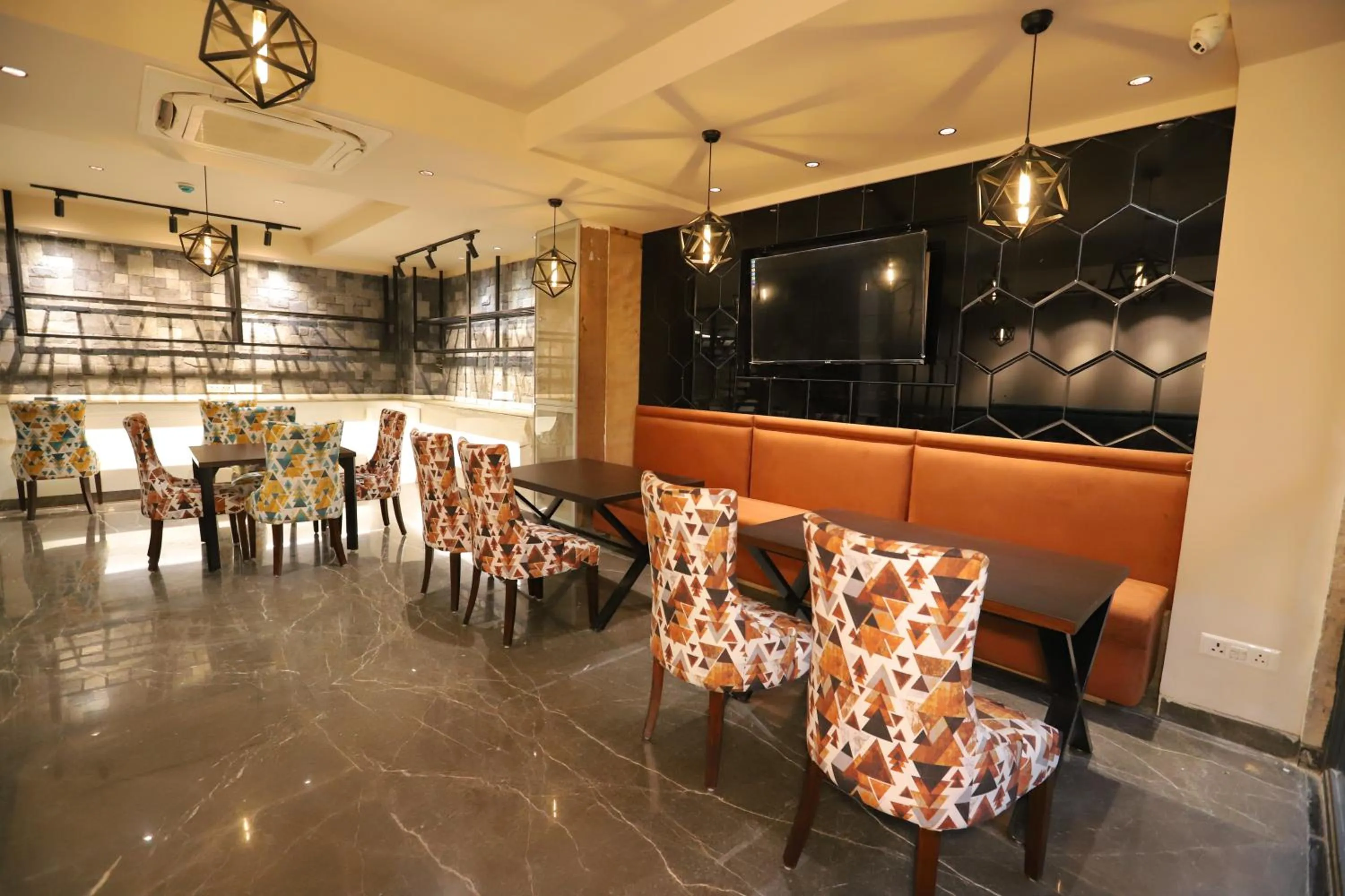 Restaurant/places to eat in IP Royal Hotel - New Delhi