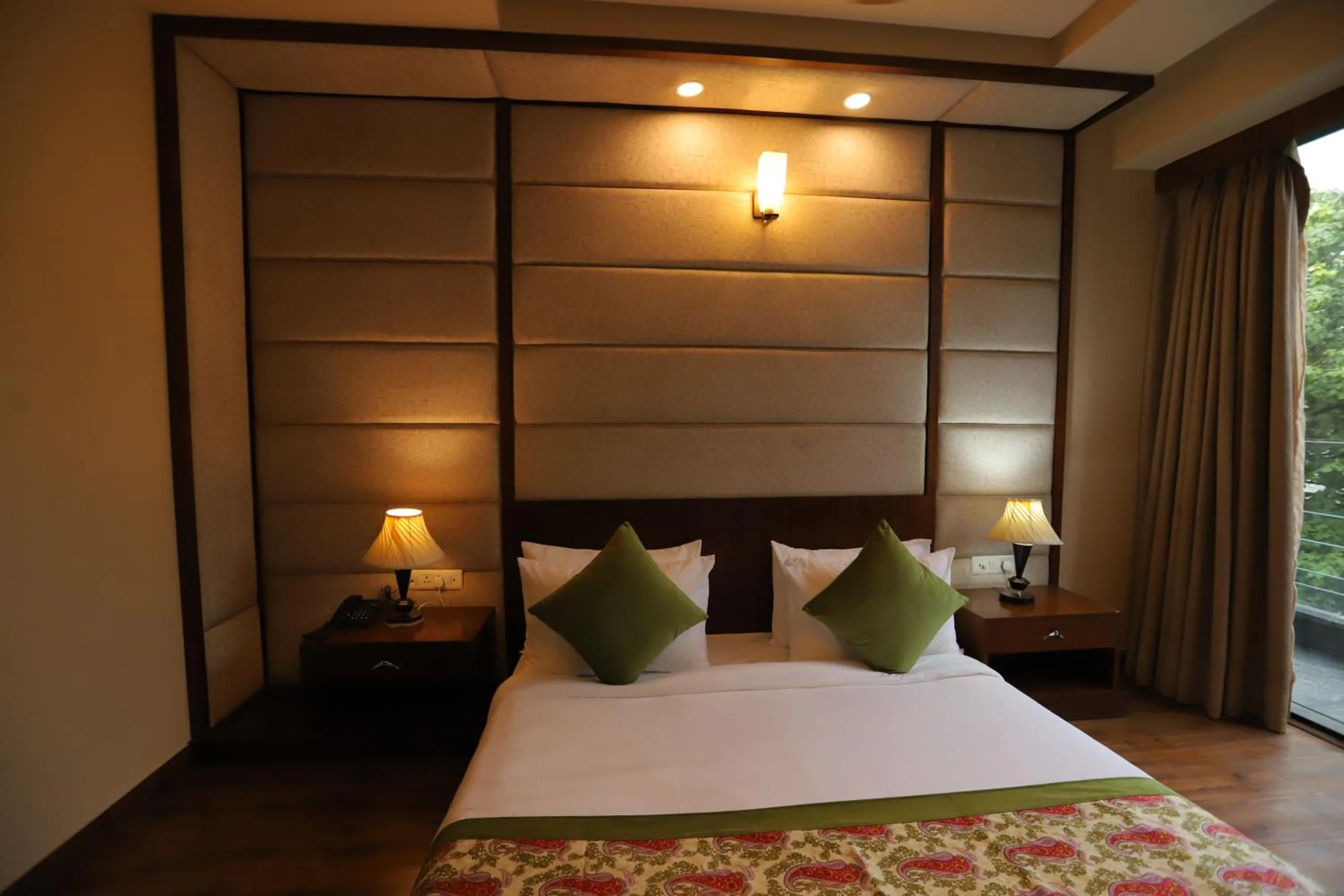 Bed in IP Royal Hotel - New Delhi