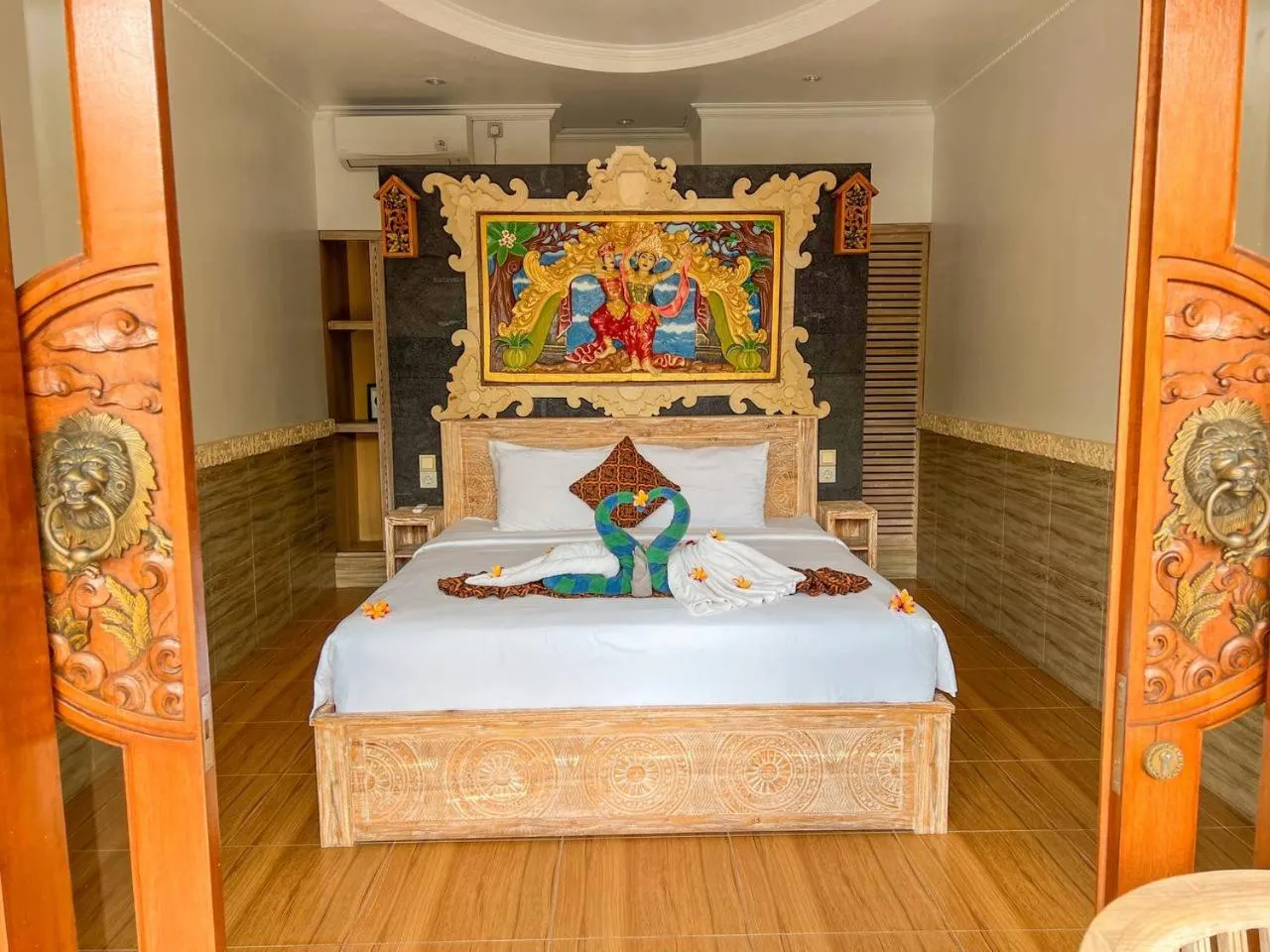 Bed in Mikuk Cottages Canggu