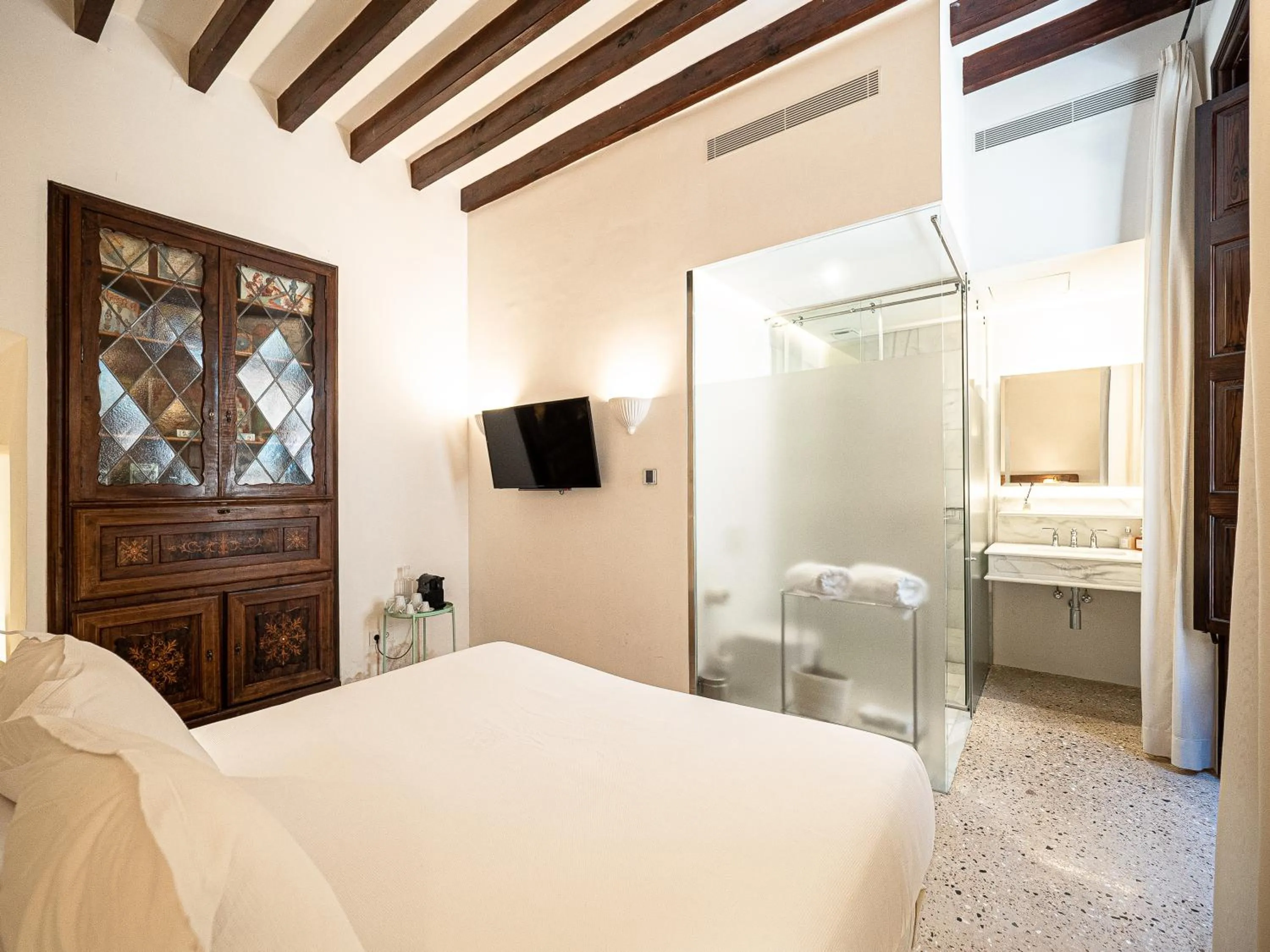 Bed in Ca'n Puig de Sòller