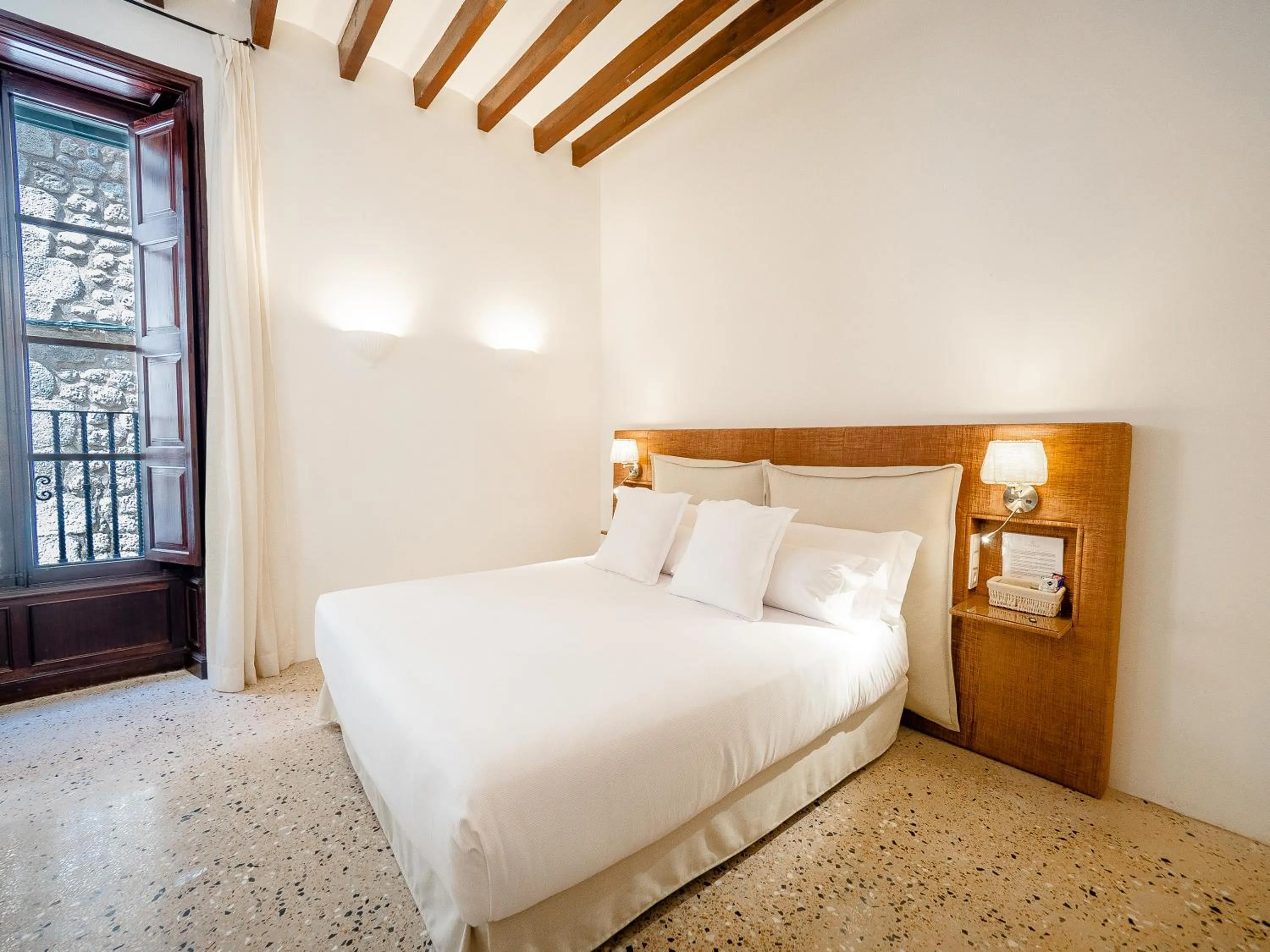 Bed in Ca'n Puig de Sòller