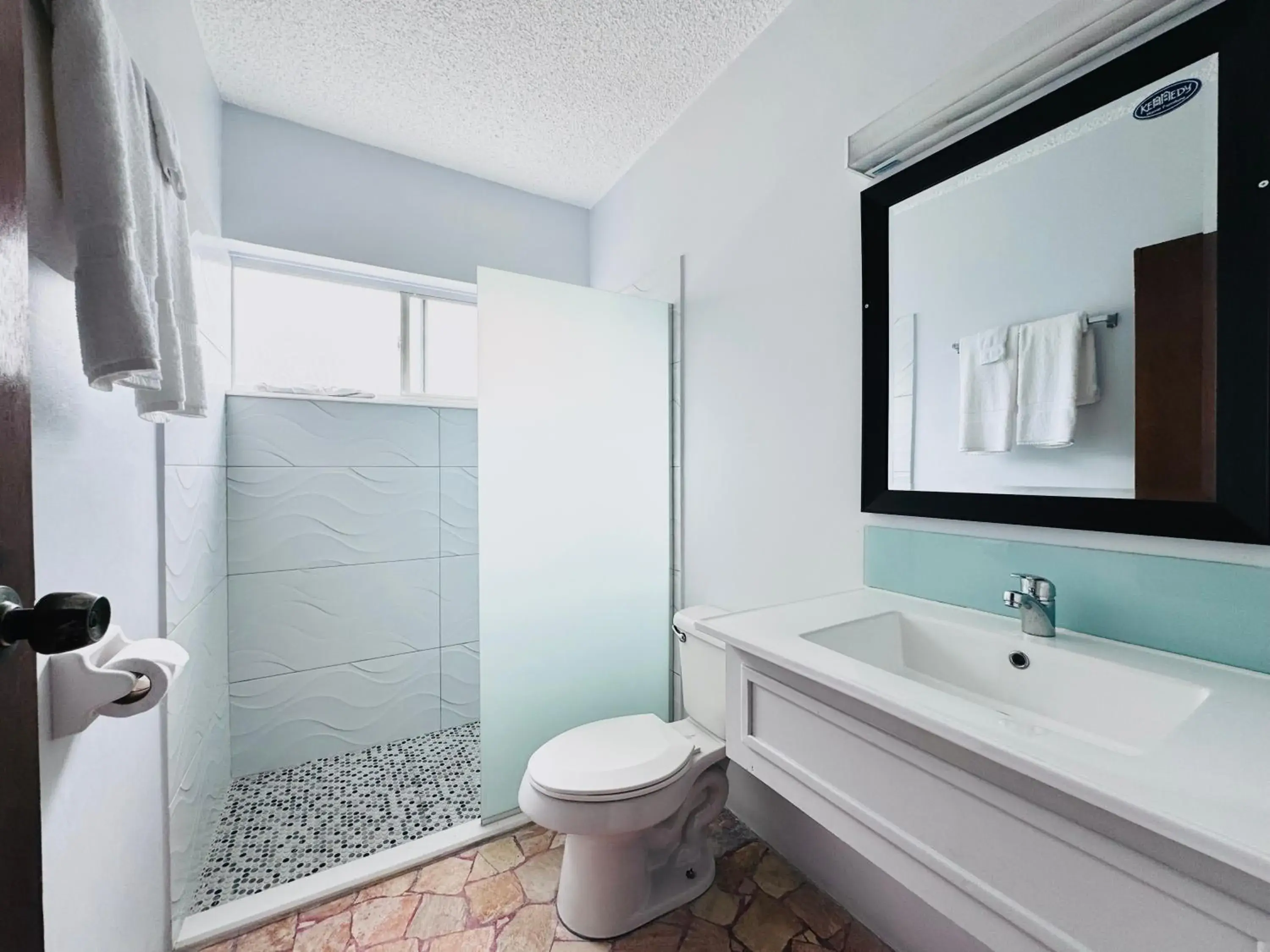 Bathroom in Toby's Resort Bathroom in Toby's Resort