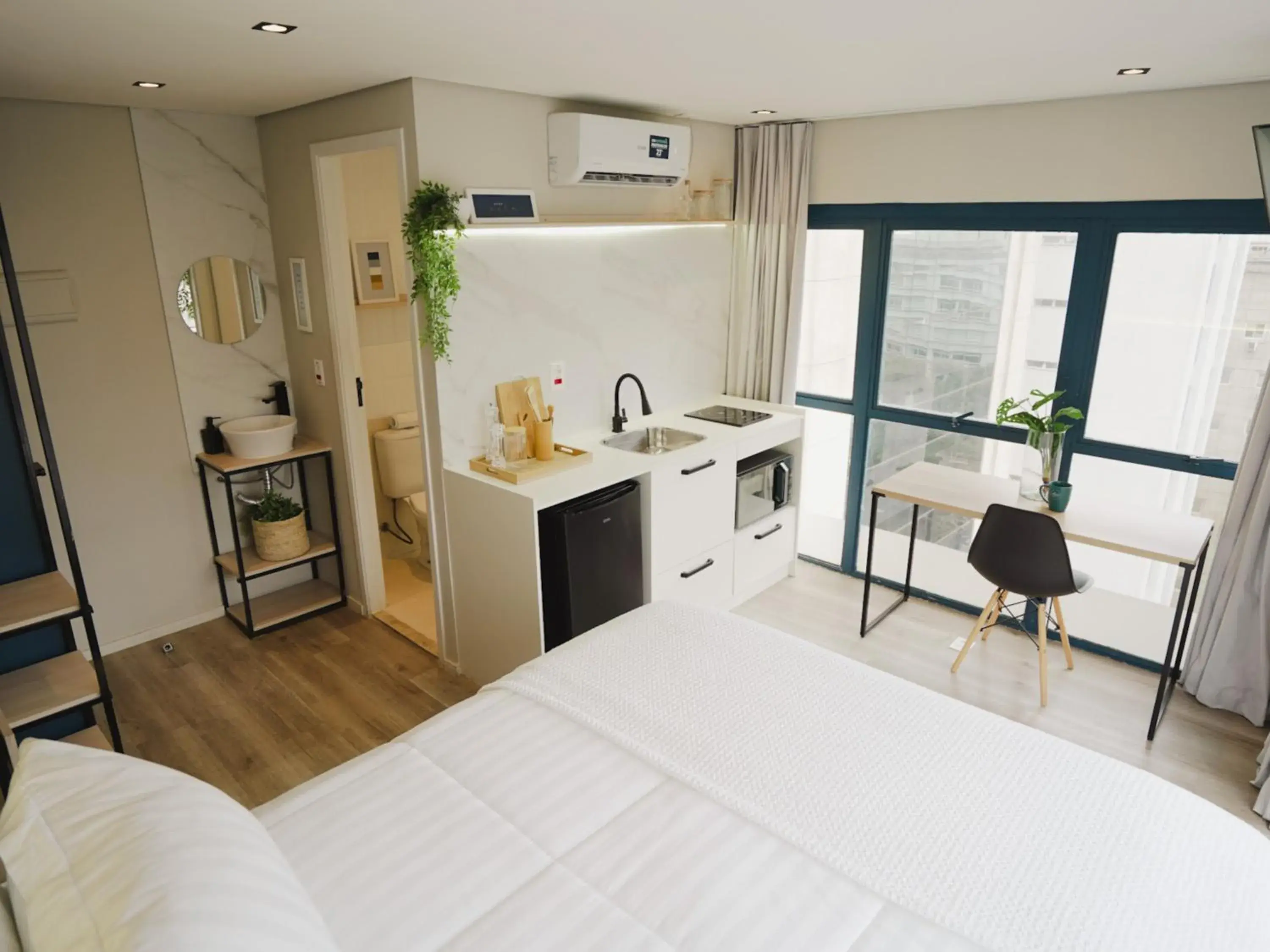 Kitchen or kitchenette, Bed in Apê Paulista Bela Cintra Kitchen or kitchenette, Bed in Apê Paulista Bela Cintra