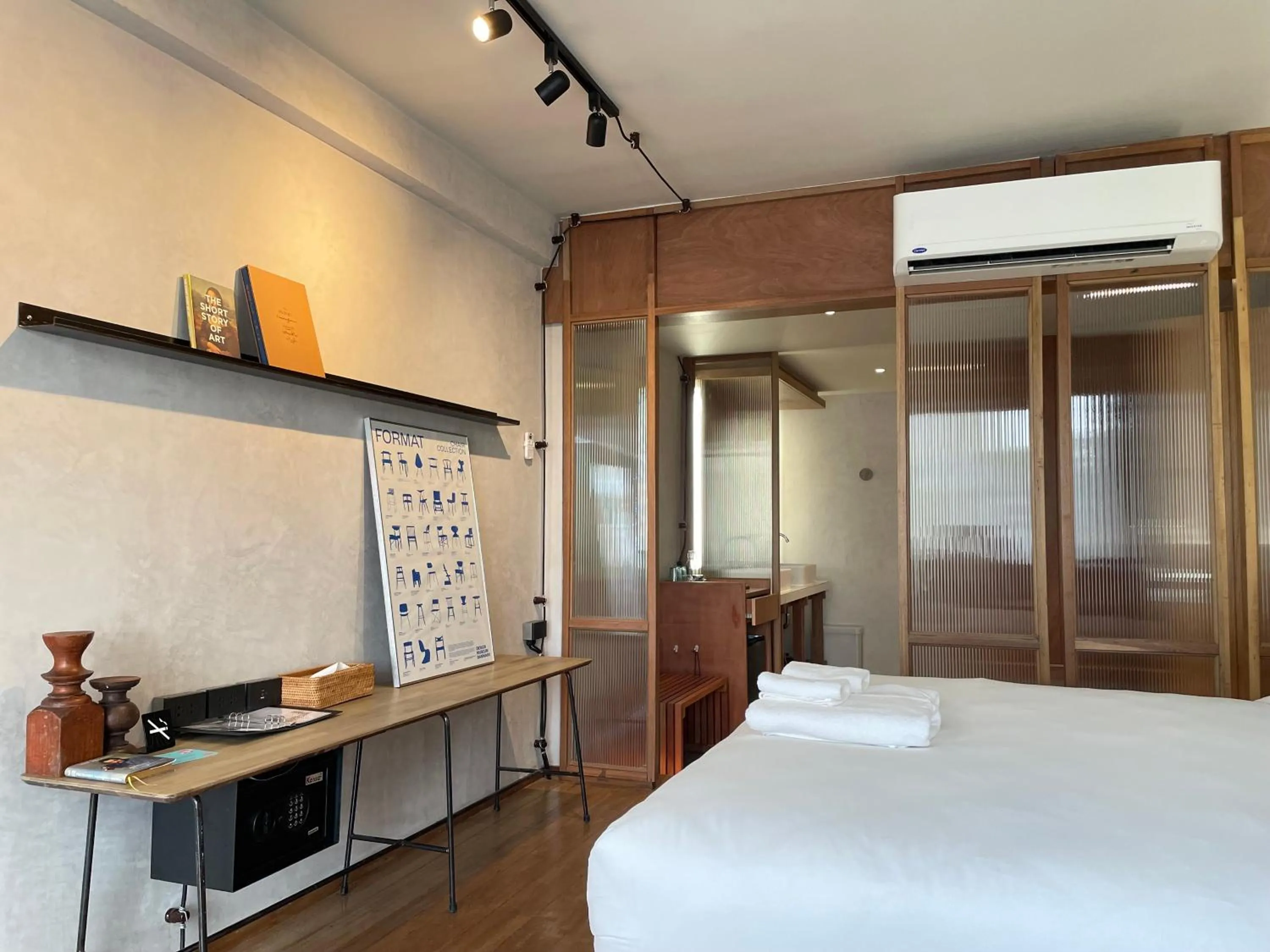 Bedroom, Bed in GalileOasis Boutique Hotel