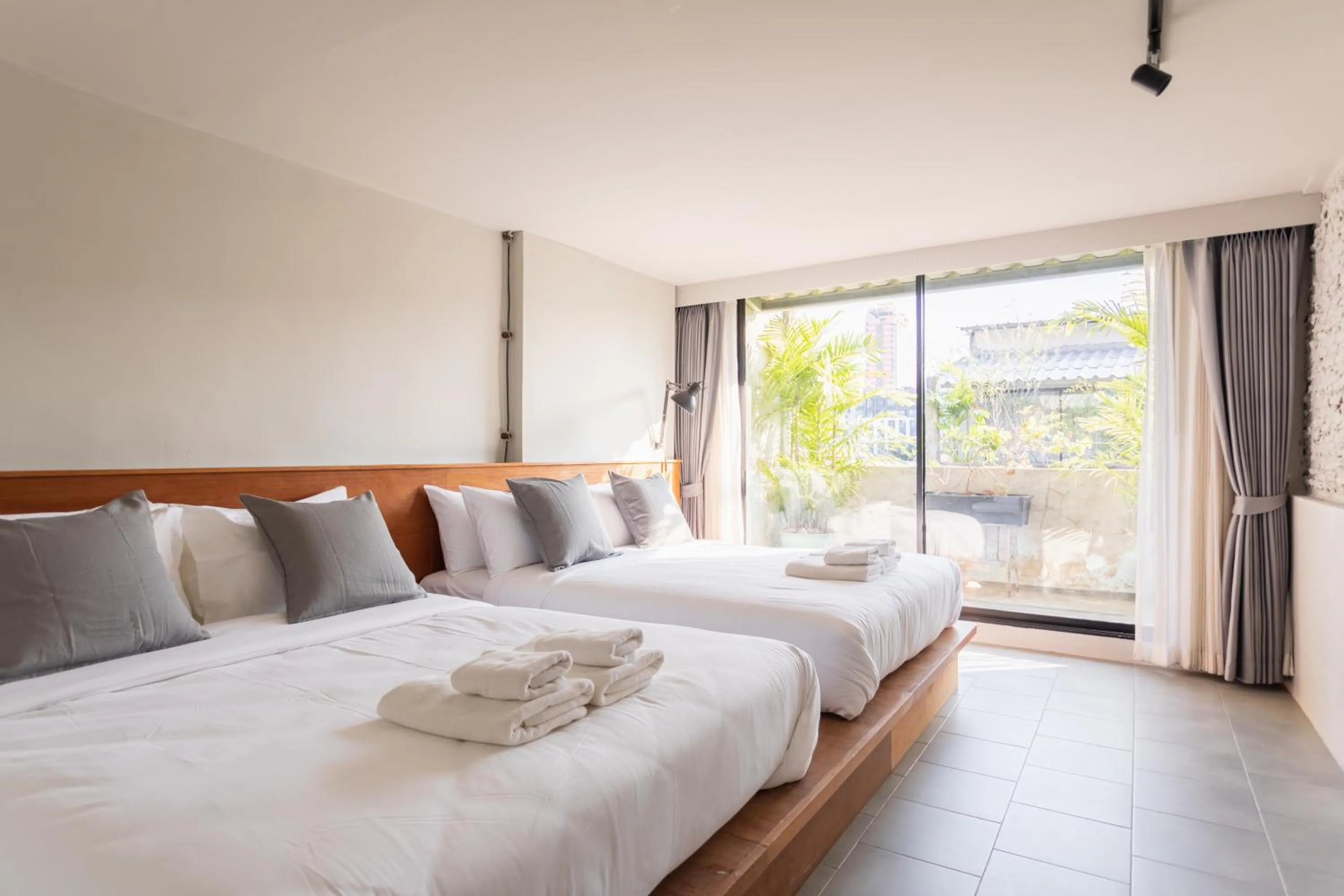 Bed in GalileOasis Boutique Hotel