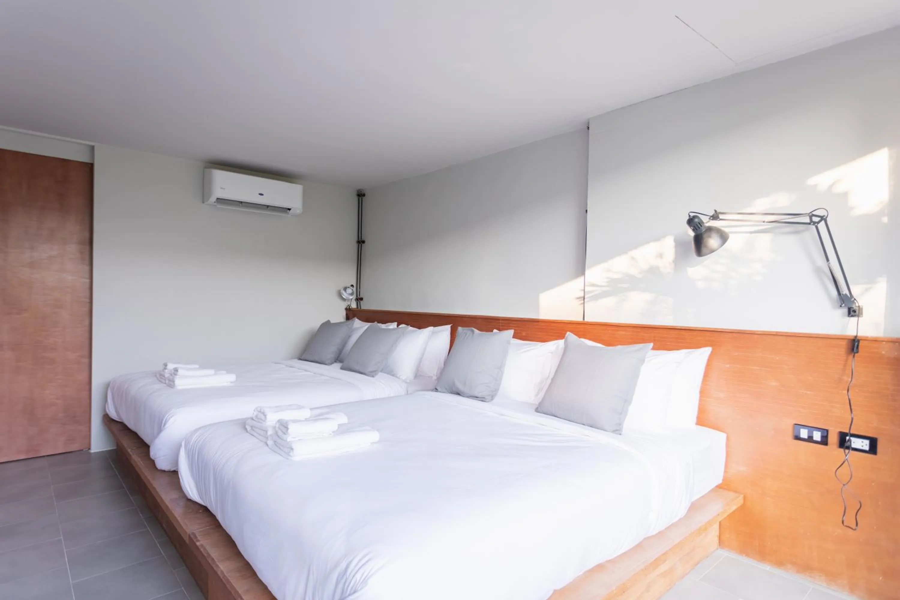 Bed in GalileOasis Boutique Hotel