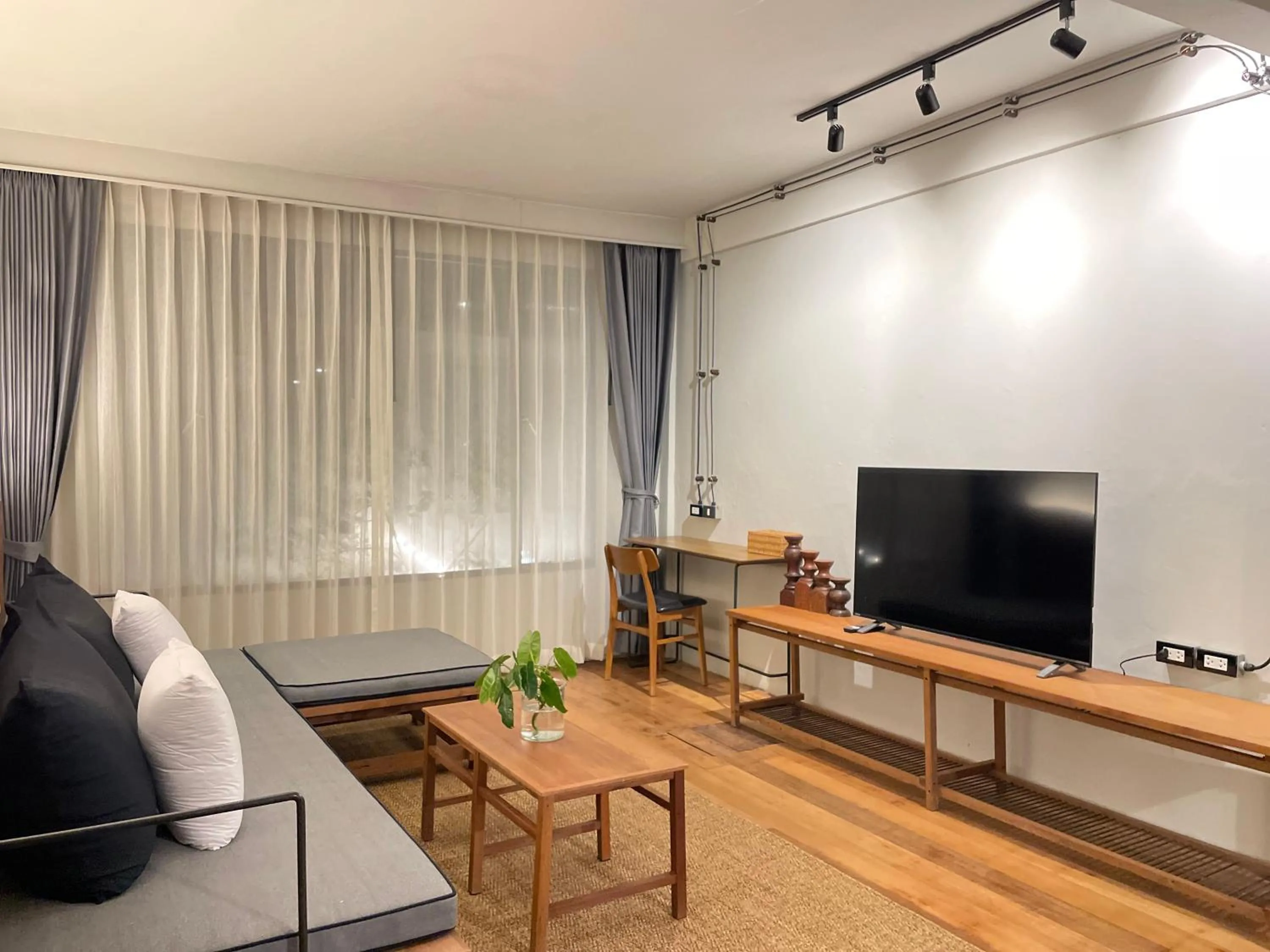 TV and multimedia in GalileOasis Boutique Hotel