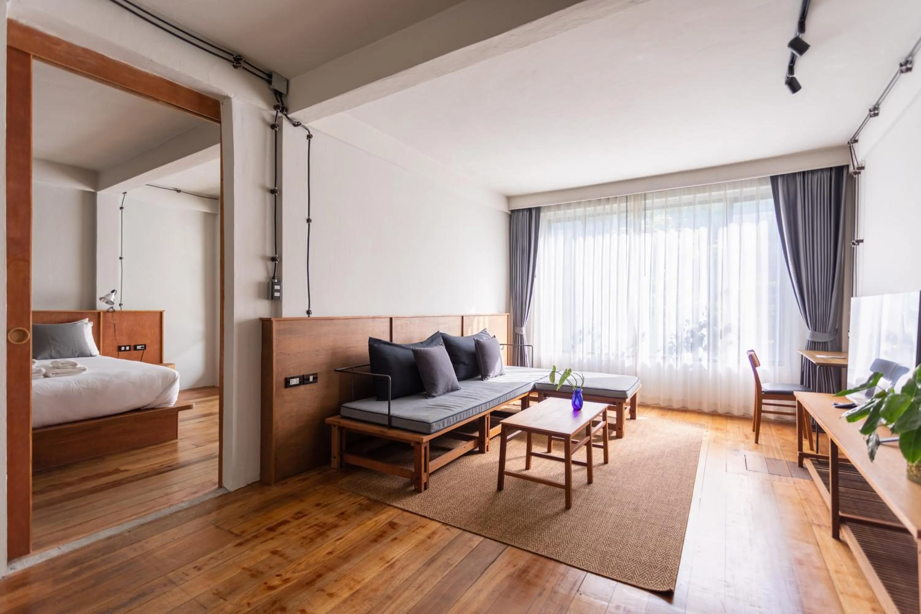 Living room, Bed in GalileOasis Boutique Hotel