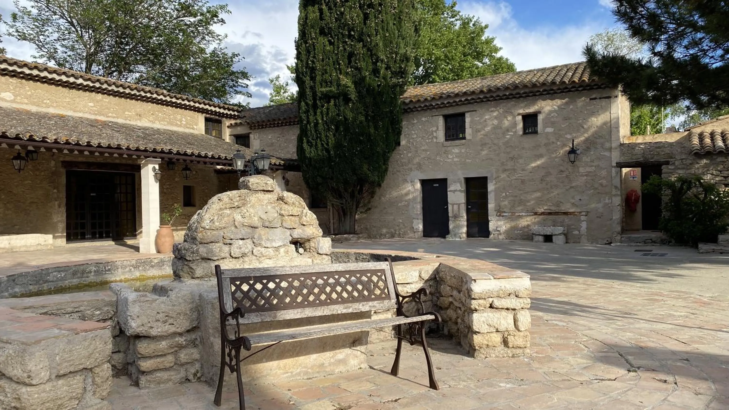 Property building in Domaine de la Reynaude