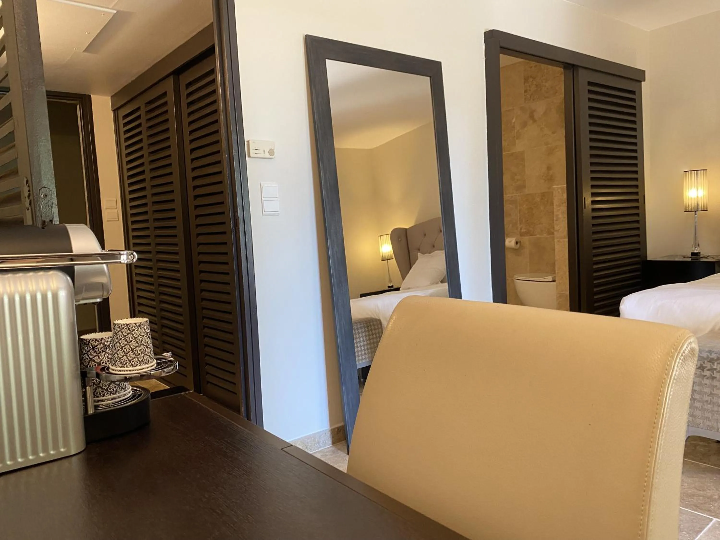 Photo of the whole room, Bed in Domaine de la Reynaude