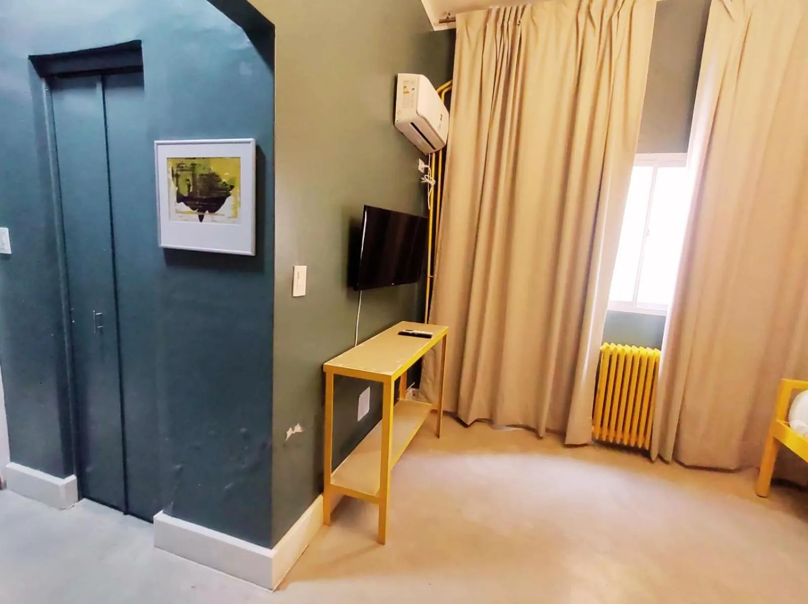 TV and multimedia in Hotel Windsor Mendoza