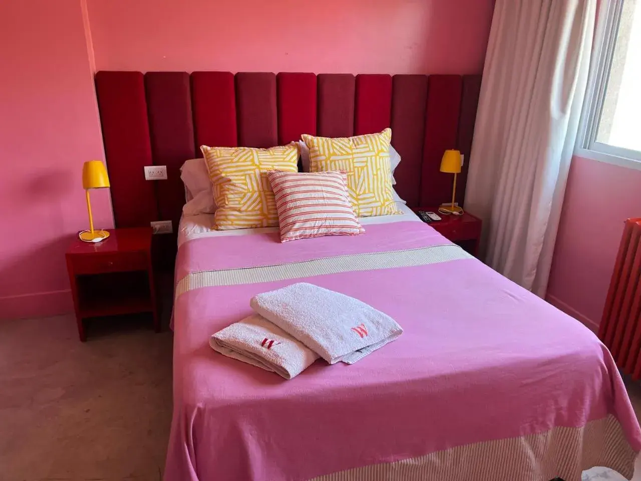 Bedroom, Bed in Hotel Windsor Mendoza Bedroom, Bed in Hotel Windsor Mendoza