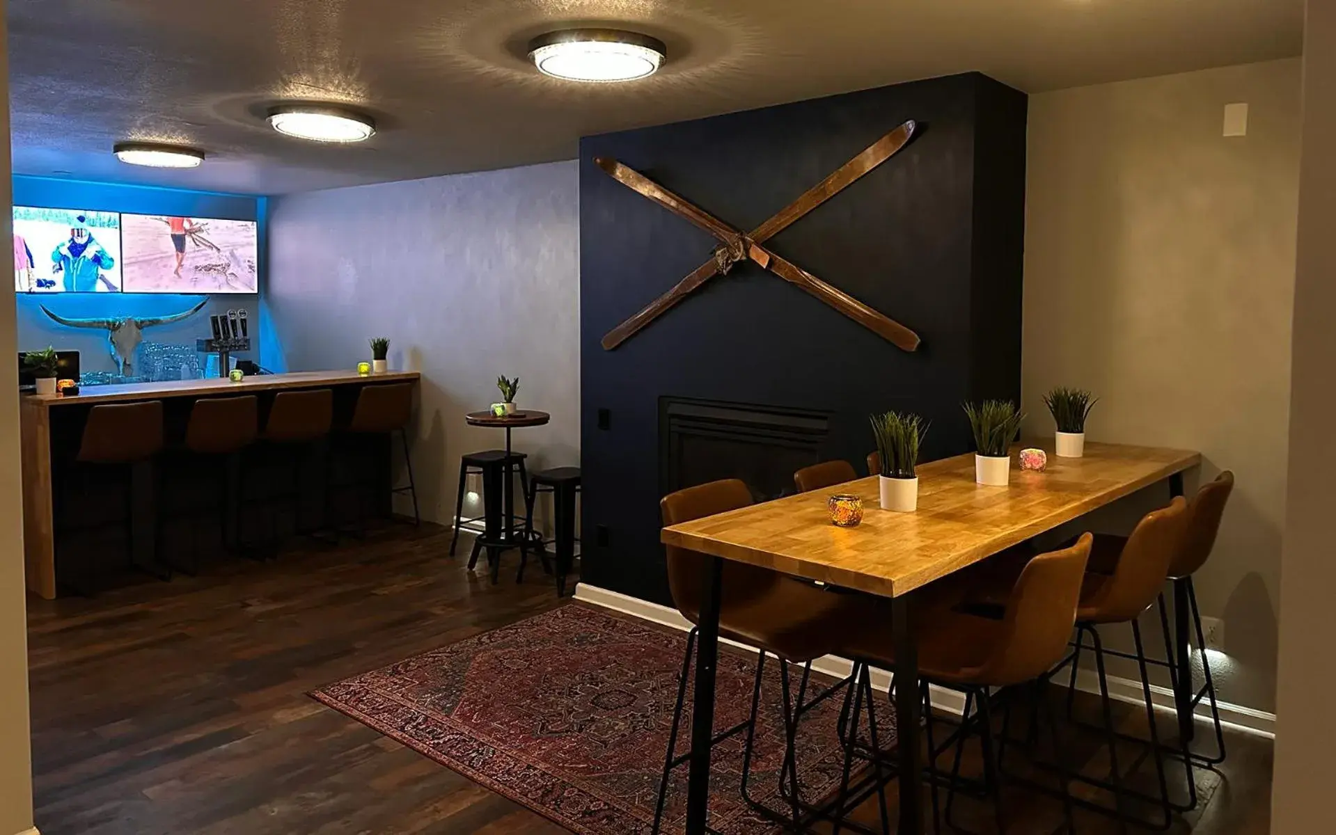 Lounge or bar in Winter Park Chateau Lounge or bar in Winter Park Chateau