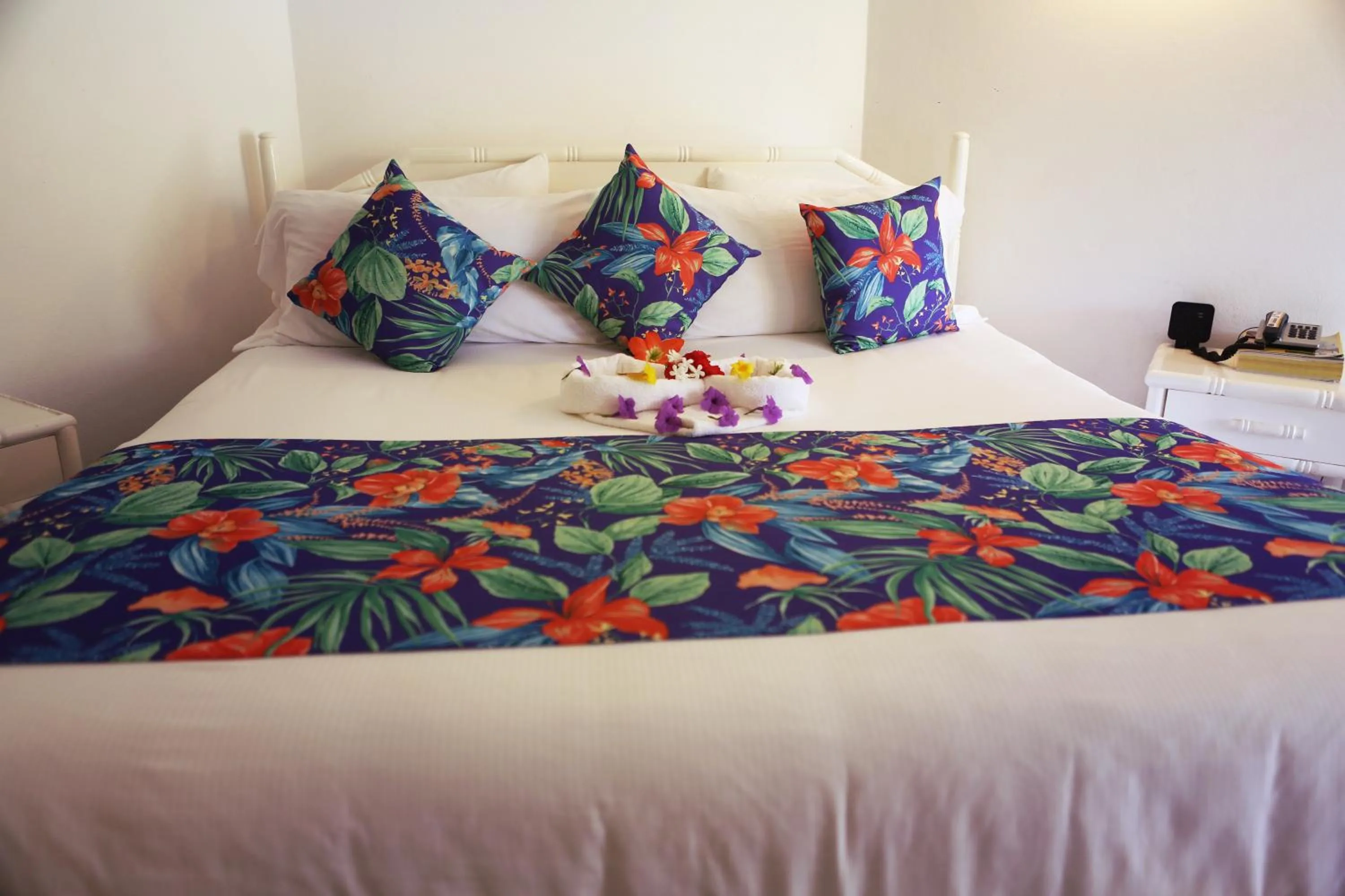 Bed in Negril Treehouse Resort