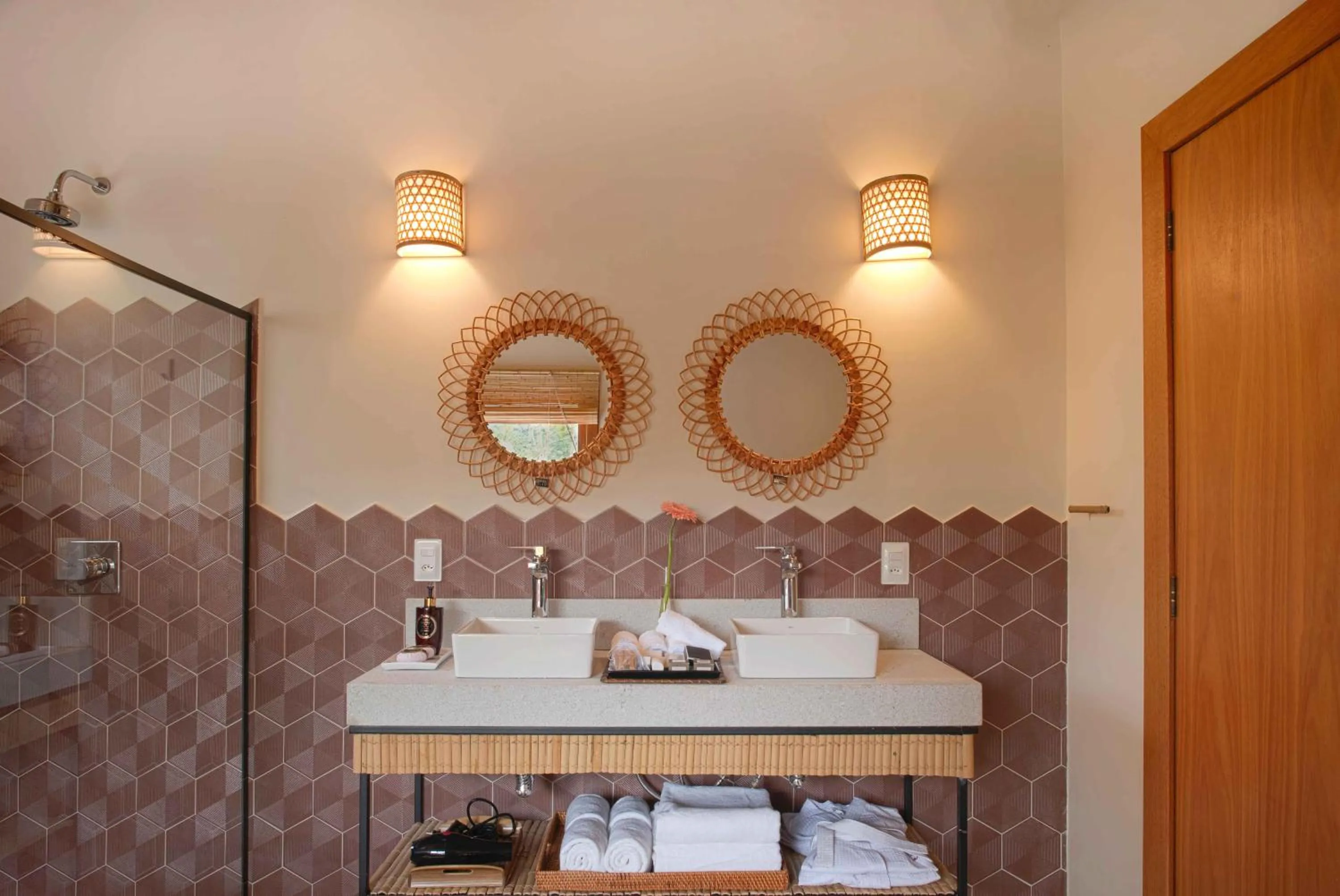 Bathroom in Embaúba Boutique Hotel