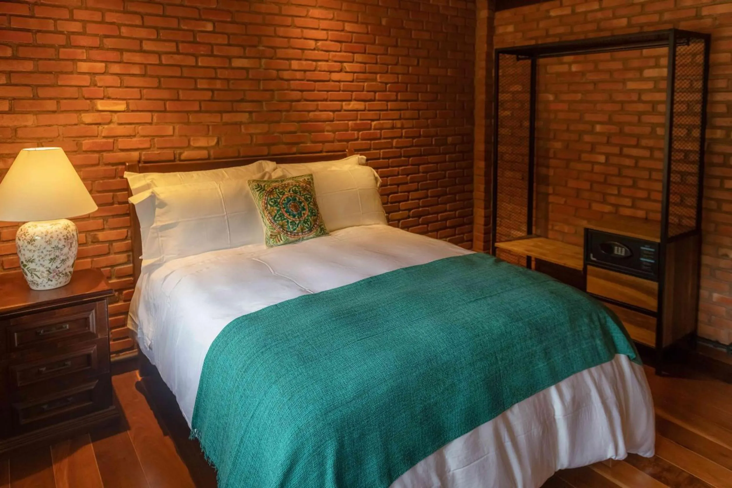 Bed in Embaúba Boutique Hotel
