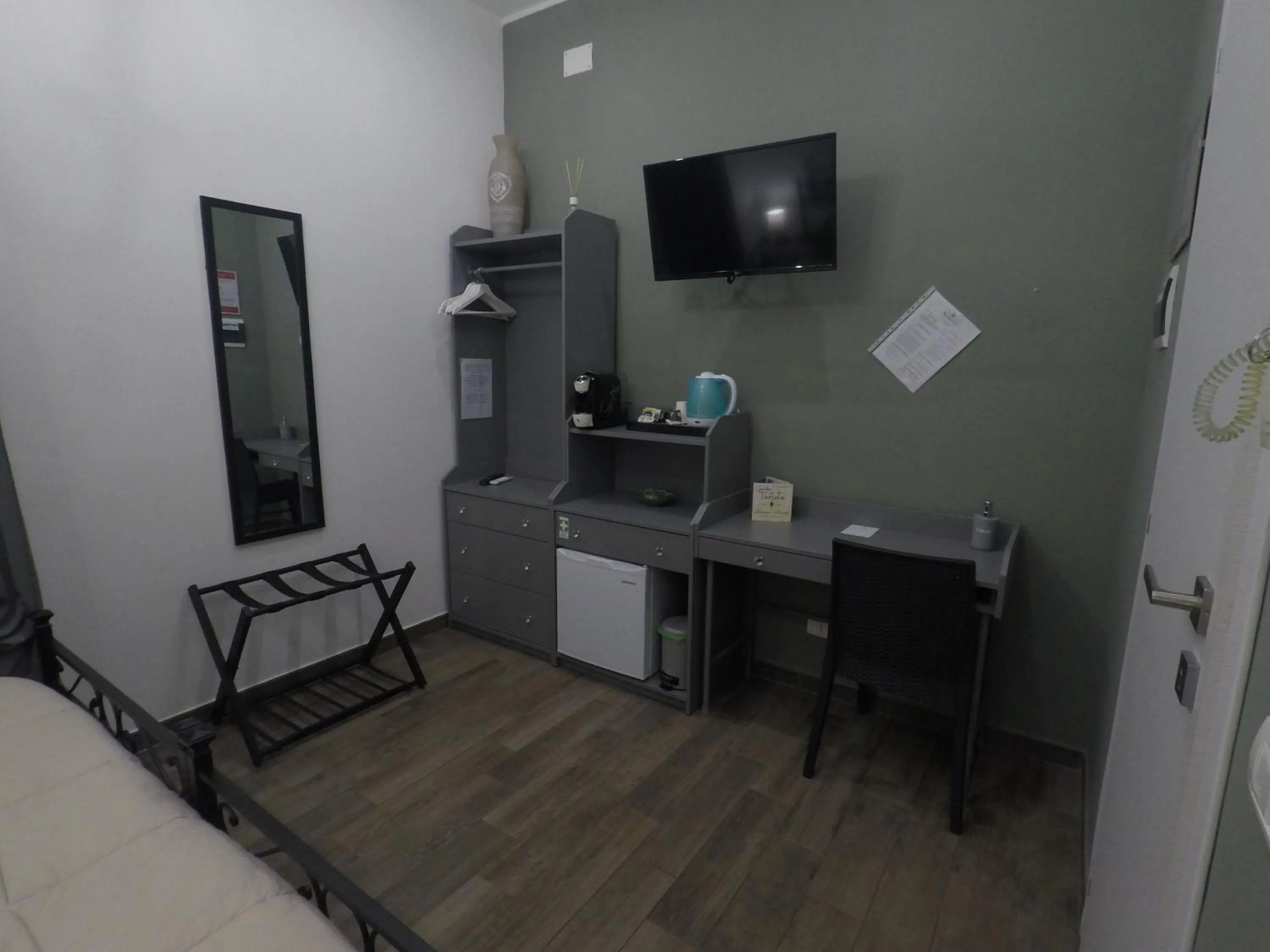 TV and multimedia in Karina's Rooms