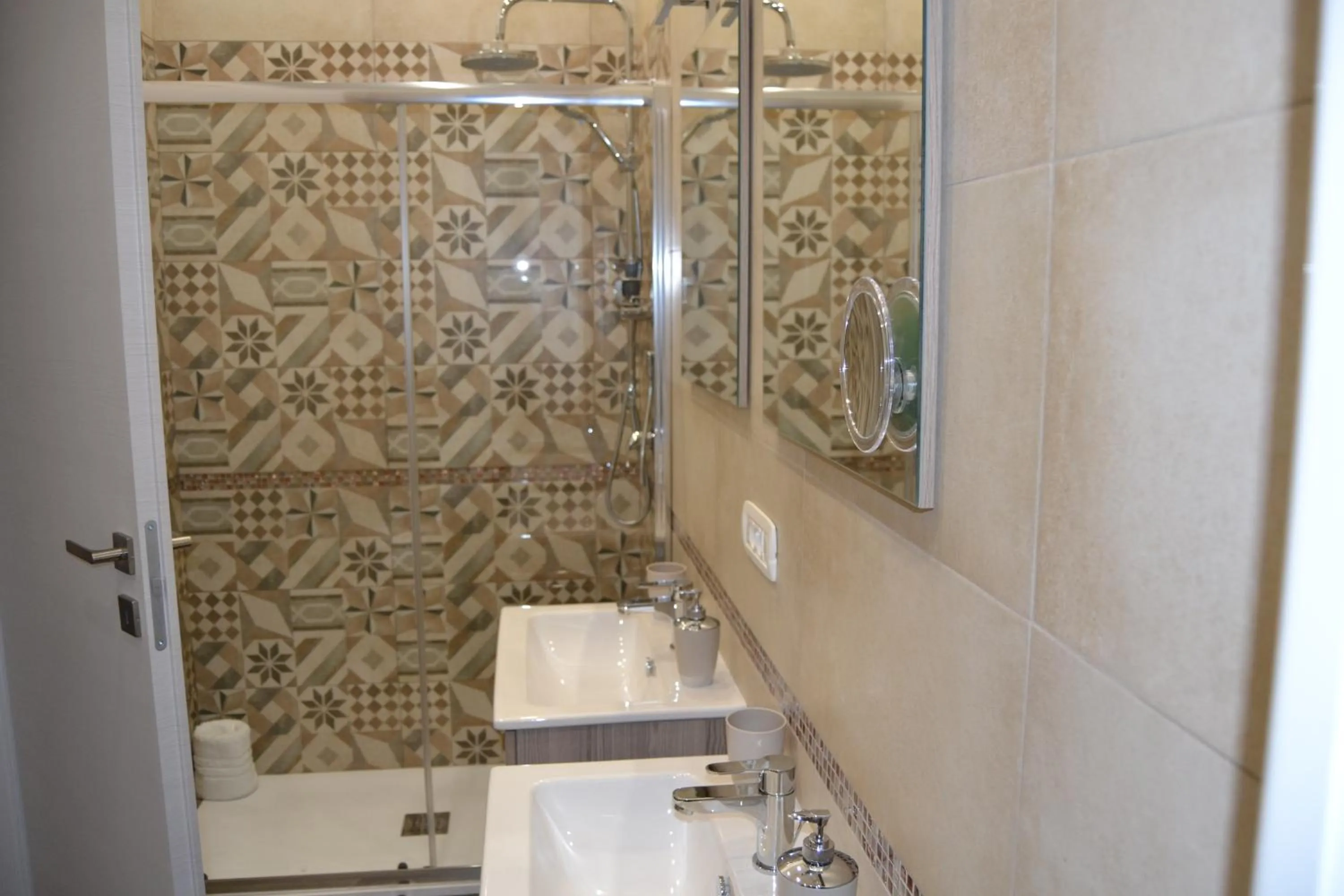 Shower, Bathroom in Karina's Rooms