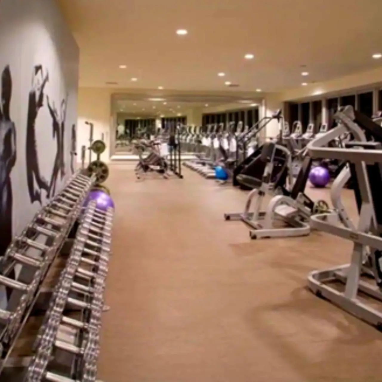 Fitness centre/facilities in Vacation Apartment for Couples in Miami