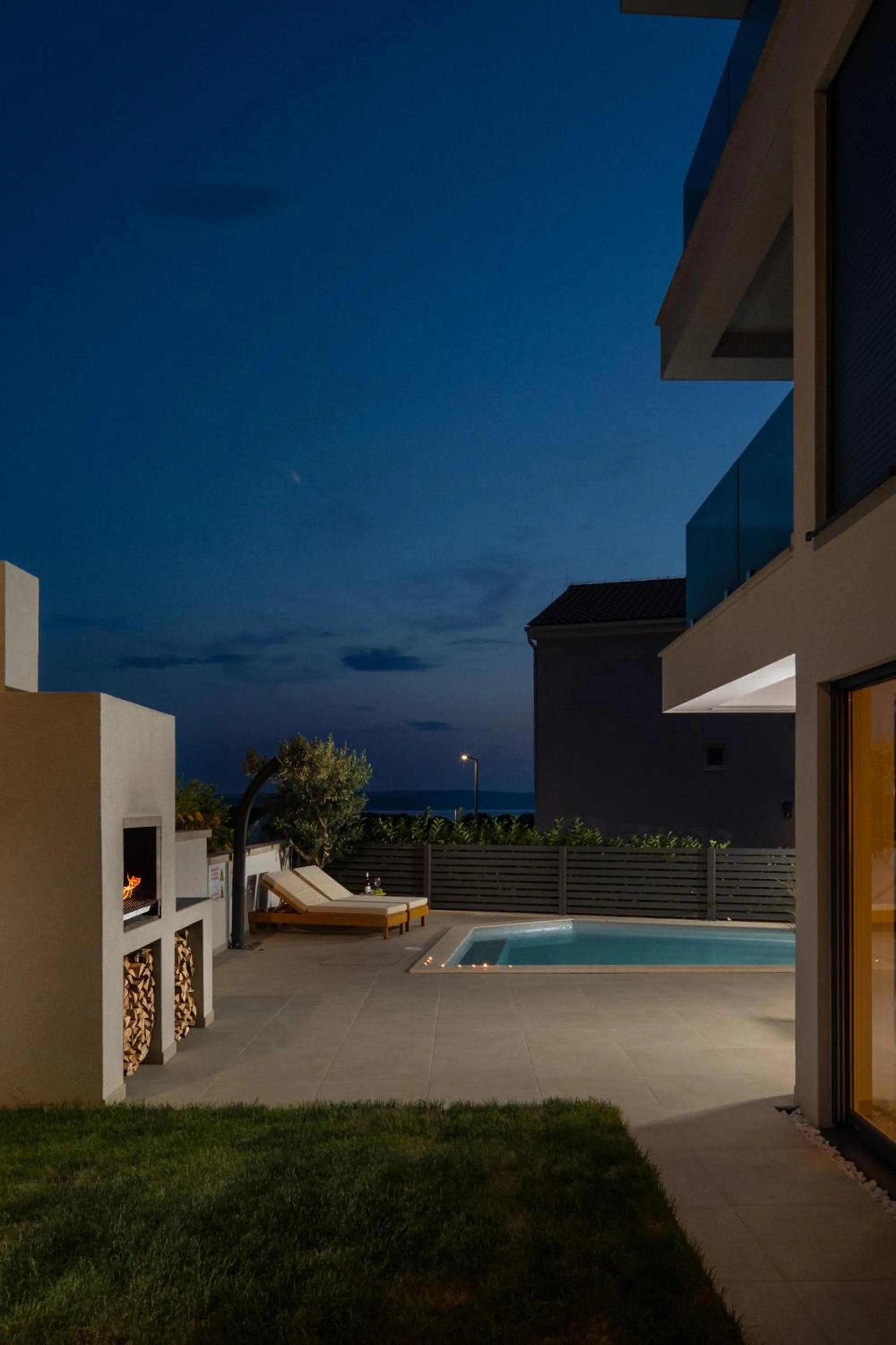 Luxury apartment Marco Polo with a private swimming pool with salt sea water