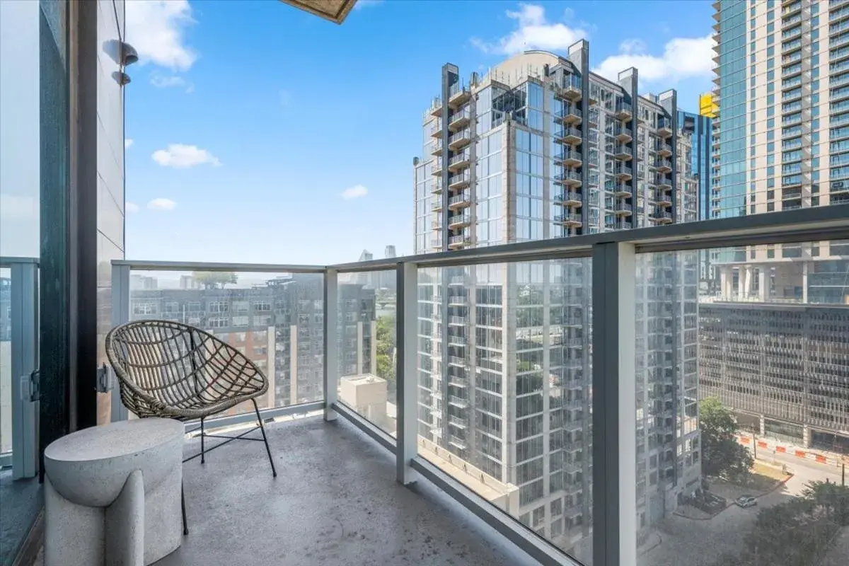 Deluxe Queen Studio in Austin Condo Hotel Deluxe Queen Studio in Austin Condo Hotel