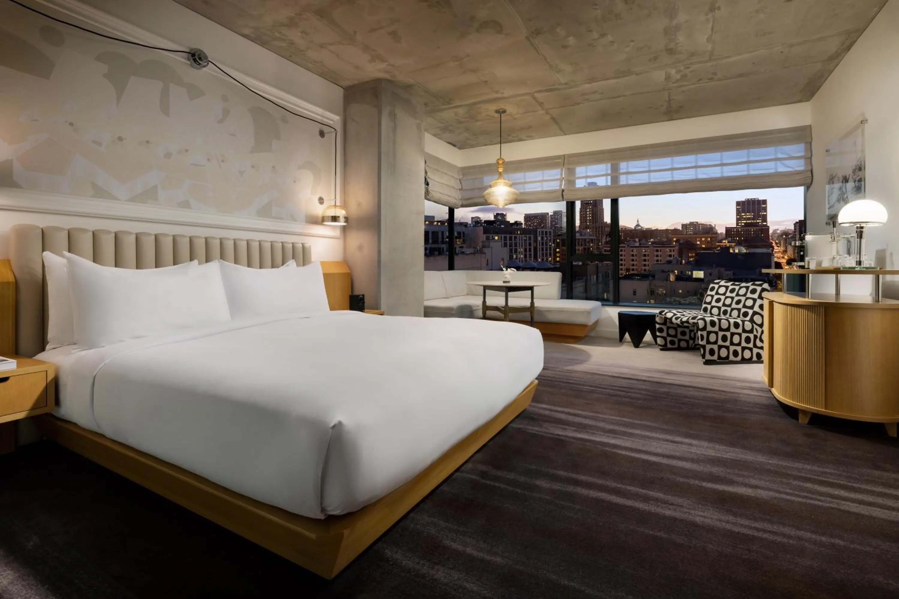 Bedroom, Bed in Timbri Hotel San Francisco, Curio Collection by Hilton