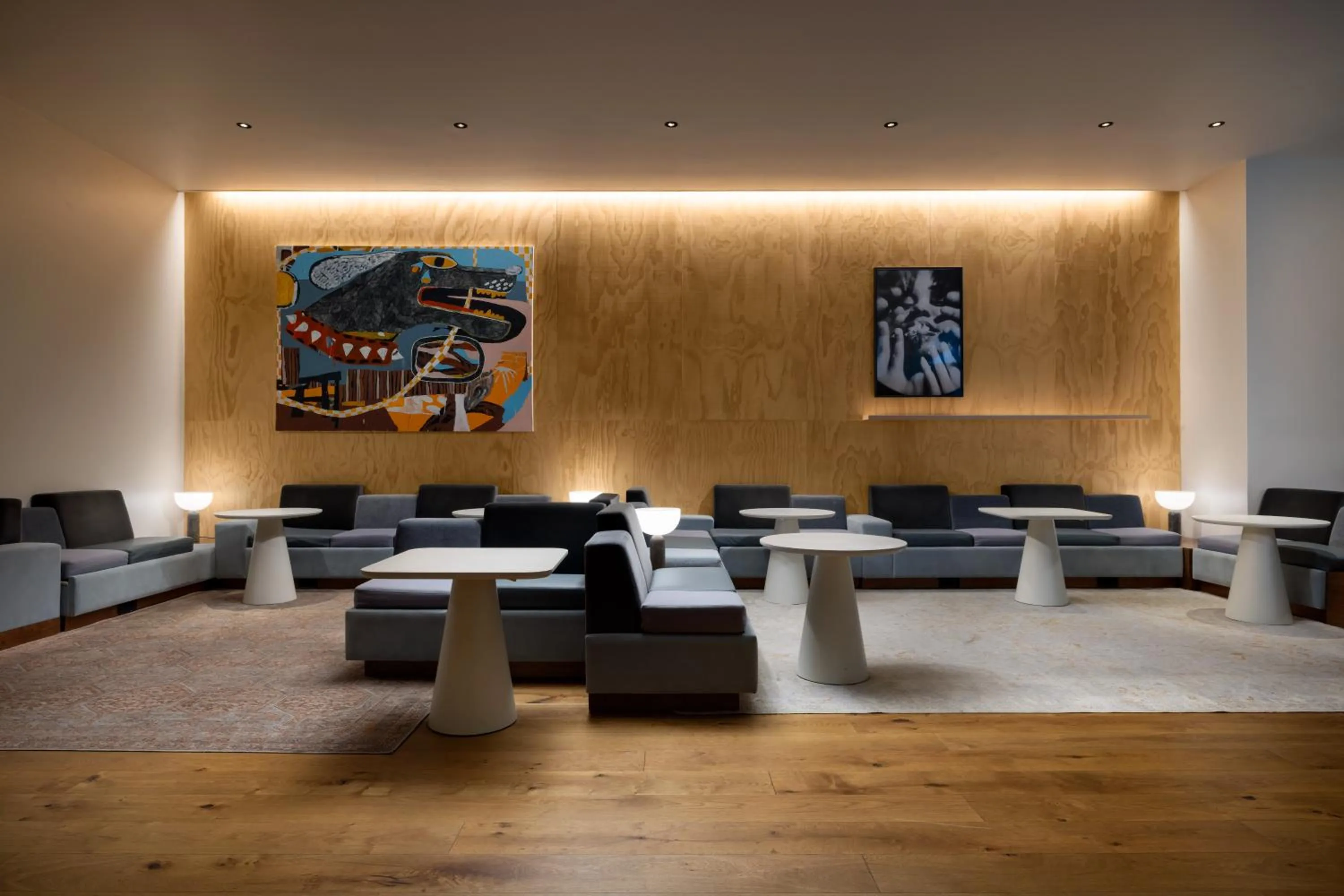 Seating area in Timbri Hotel San Francisco, Curio Collection by Hilton