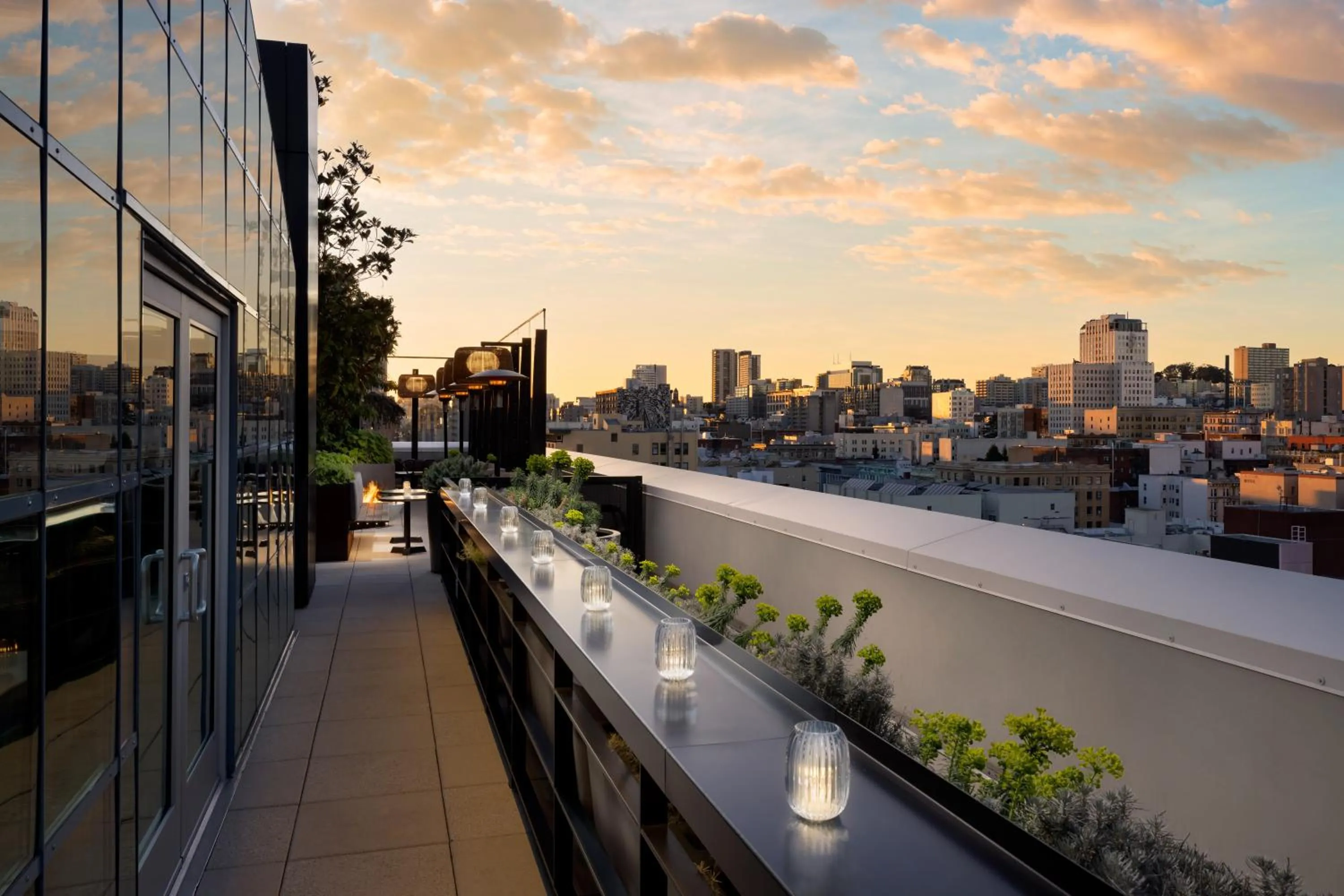 Balcony/Terrace in Timbri Hotel San Francisco, Curio Collection by Hilton