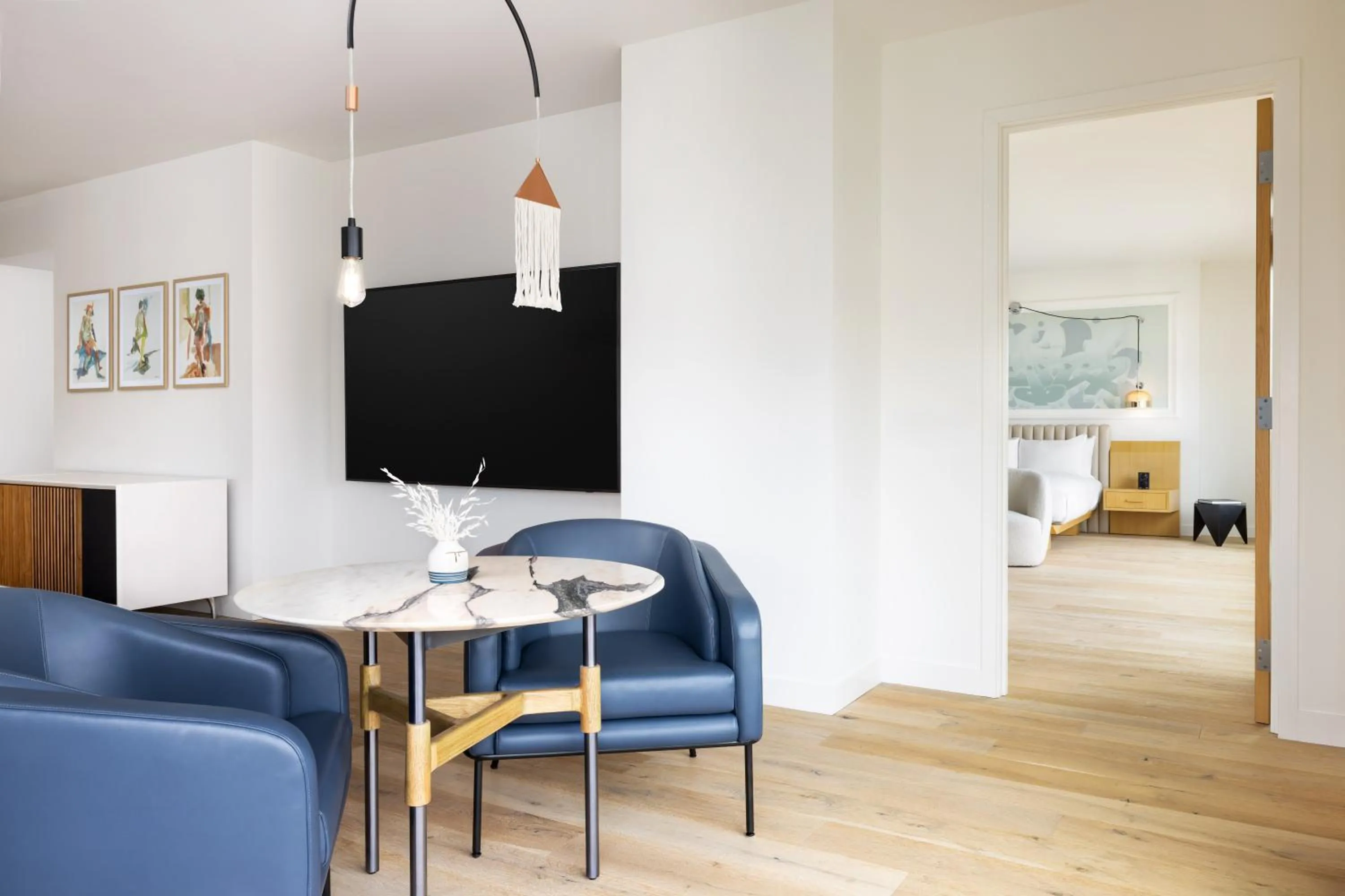 Living room in Timbri Hotel San Francisco, Curio Collection by Hilton