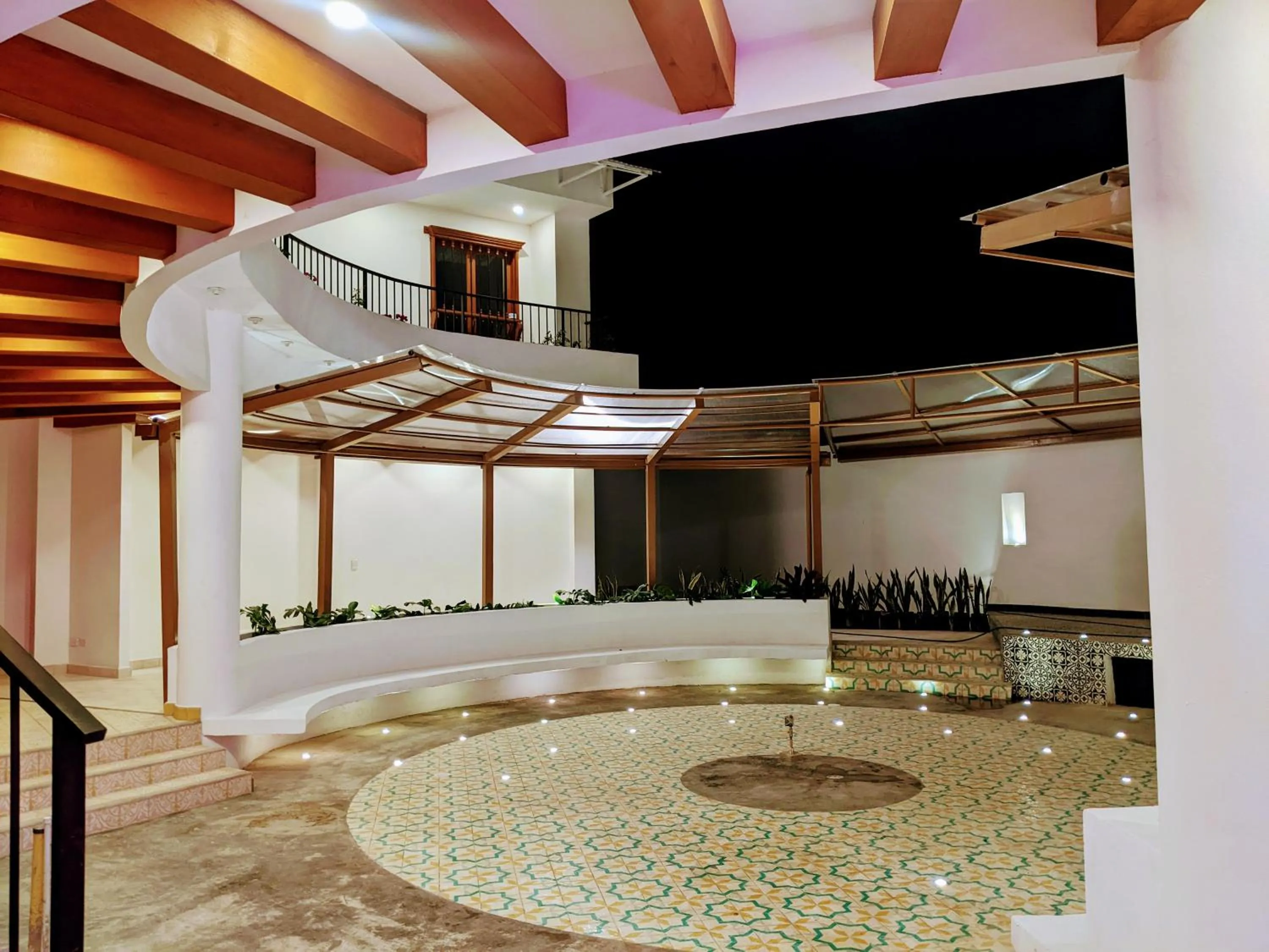 Balcony/Terrace, TV/Entertainment Center in OFF HOSTEL